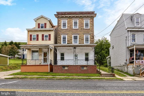 130 E Bacon Street, Pottsville, PA 17901 - #: PASK2029512