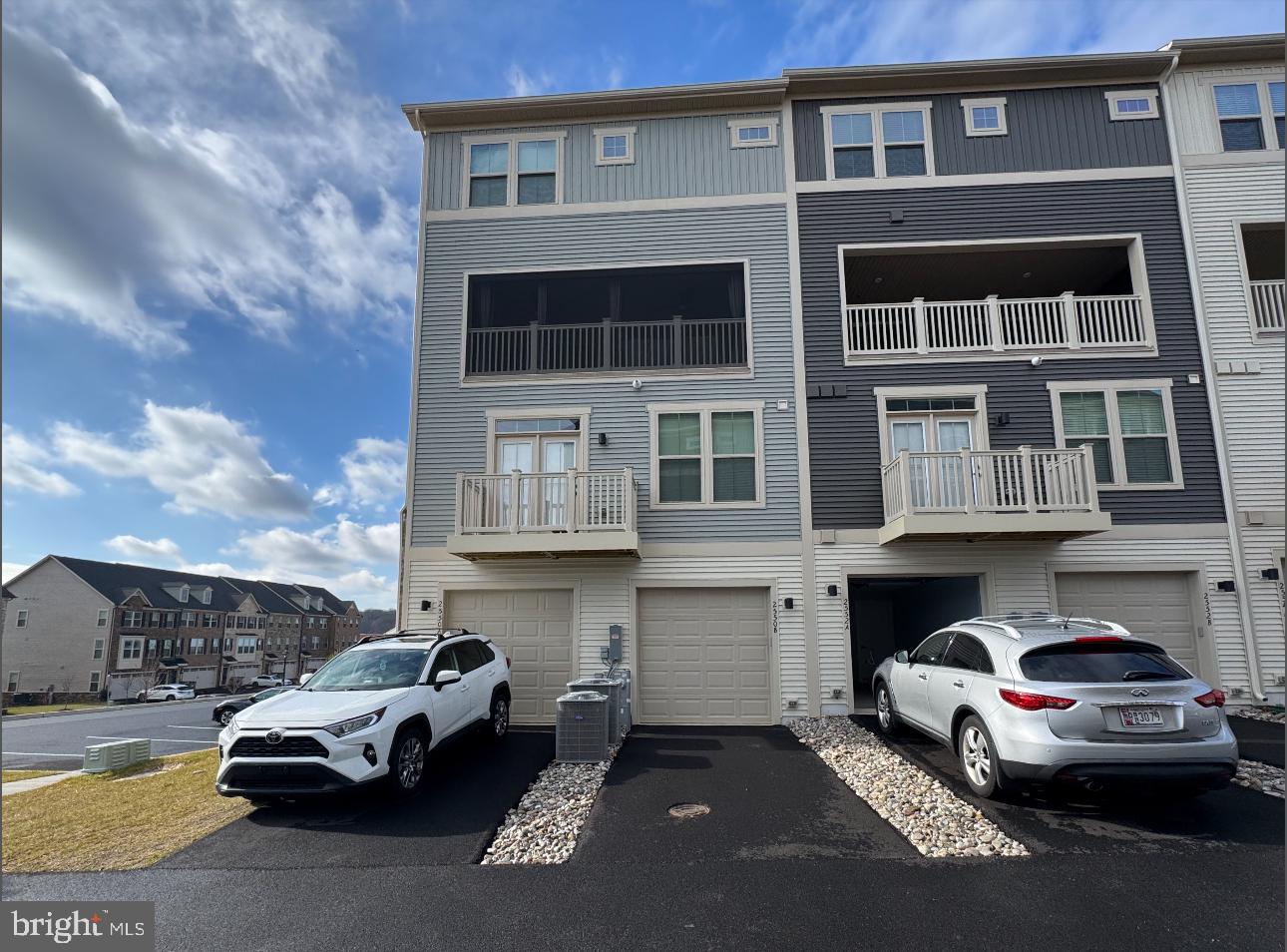 TURF VALLEY - Residential Lease