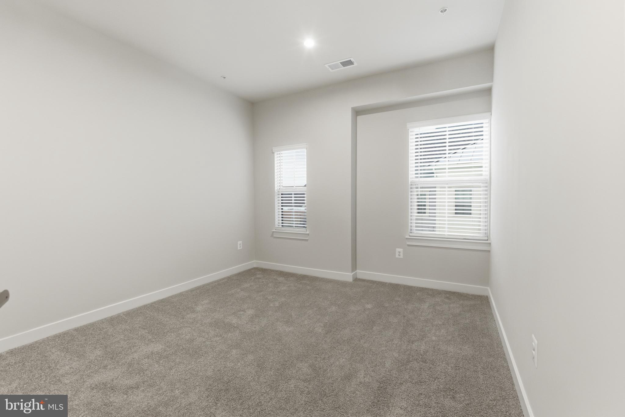 TURF VALLEY - Residential Lease