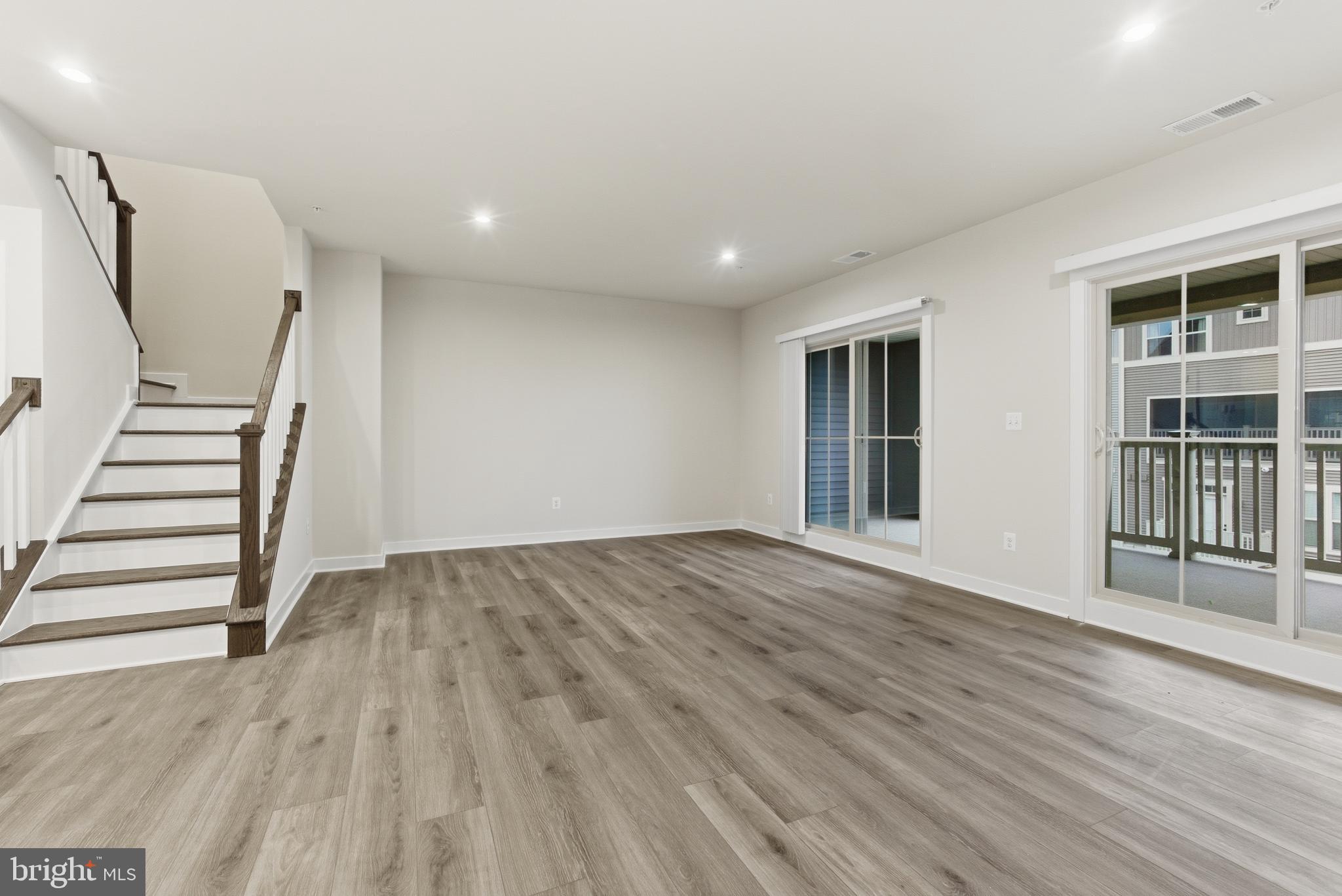 TURF VALLEY - Residential Lease