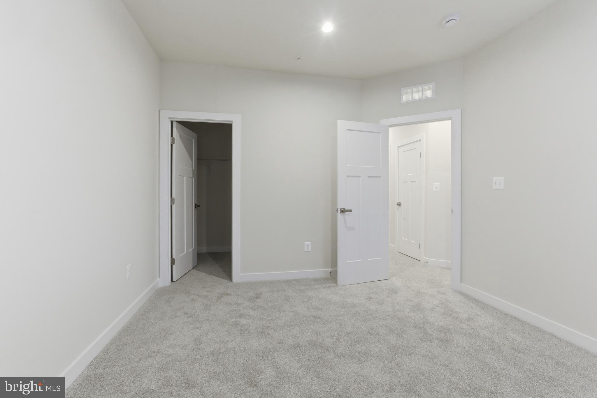 TURF VALLEY - Residential Lease