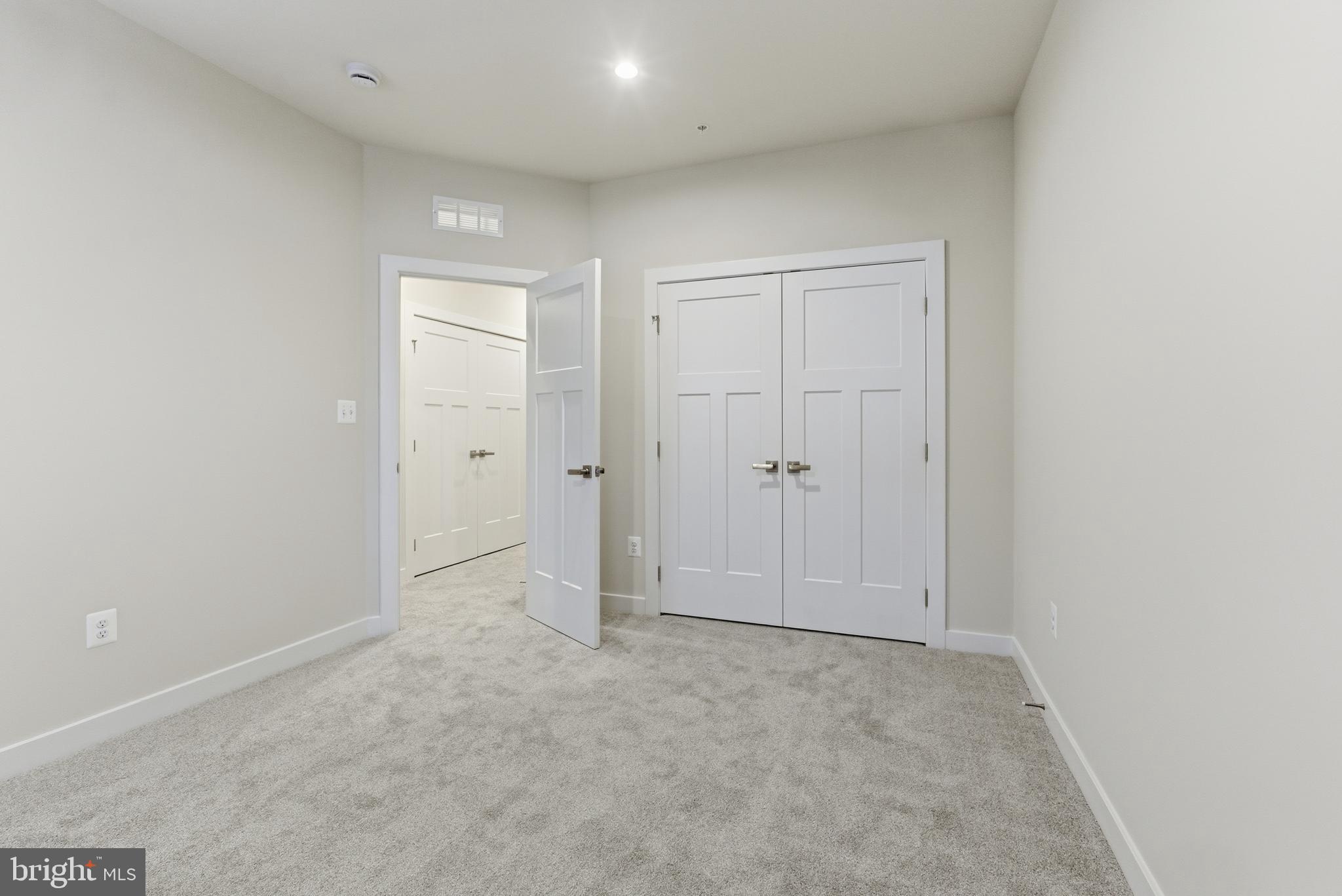 TURF VALLEY - Residential Lease