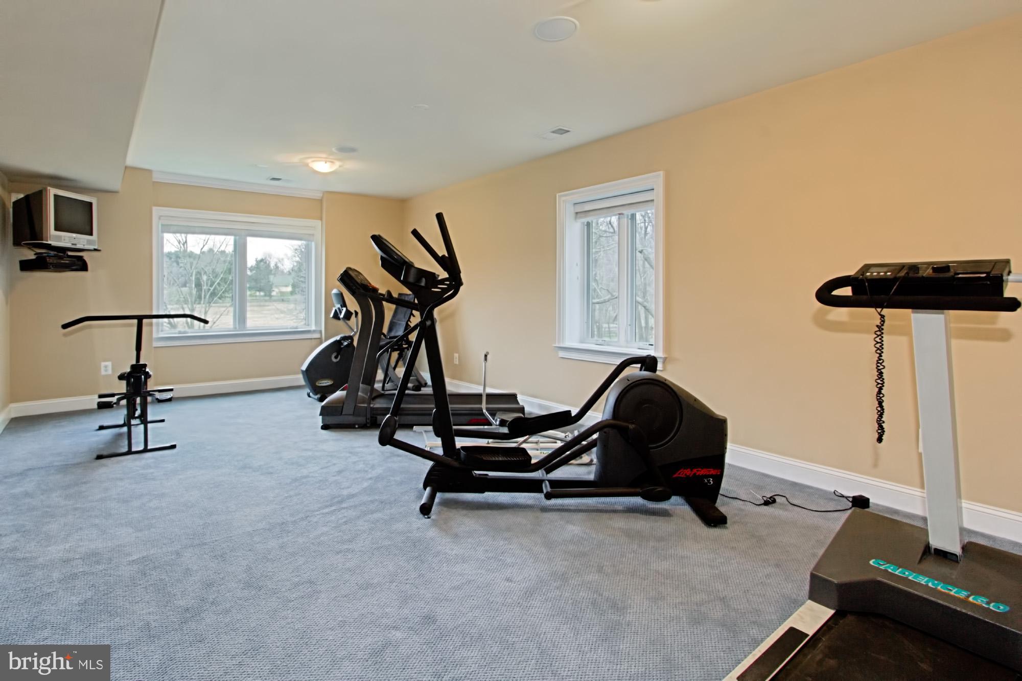 LAUREL GLEN - Residential