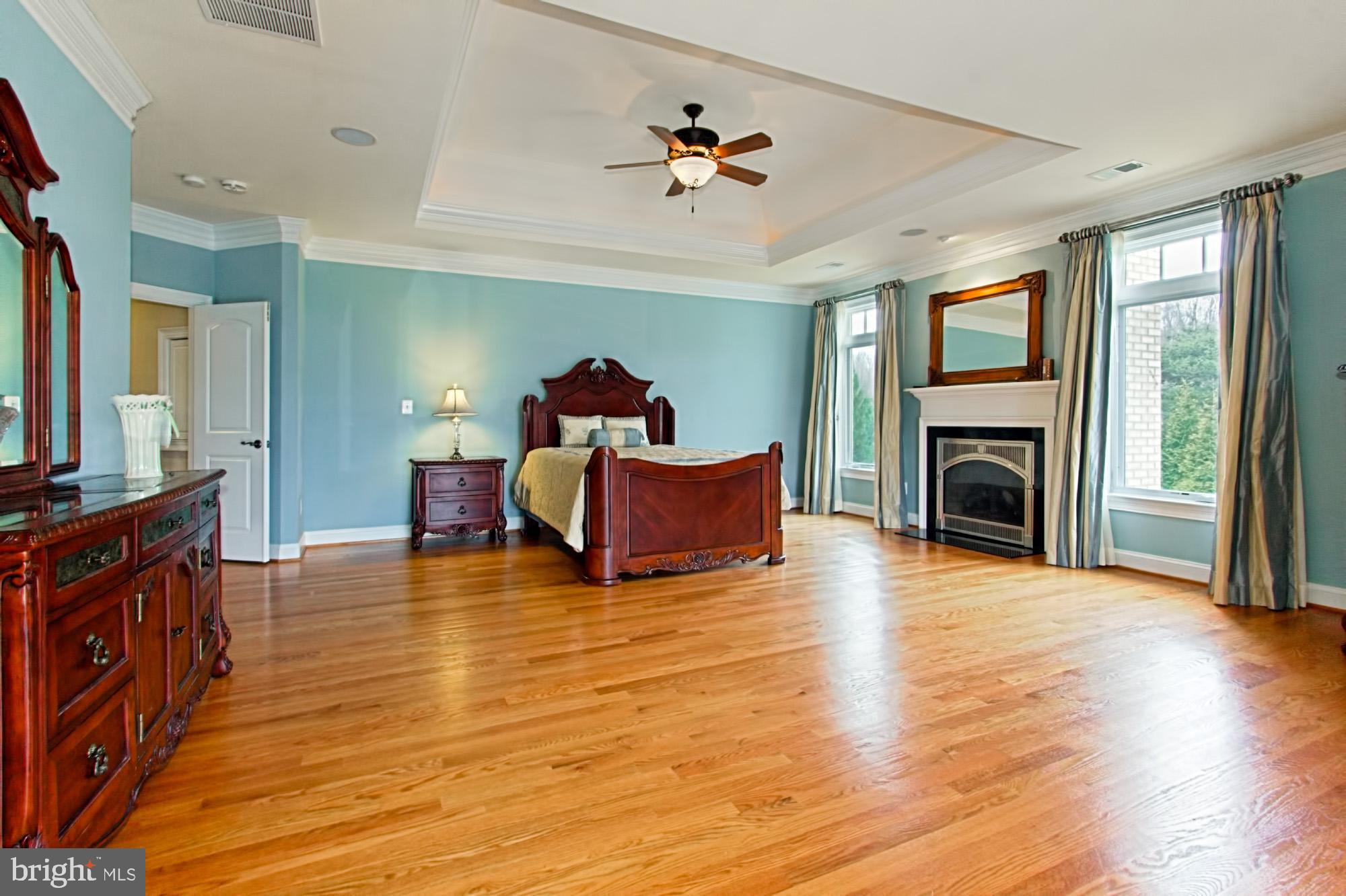 LAUREL GLEN - Residential