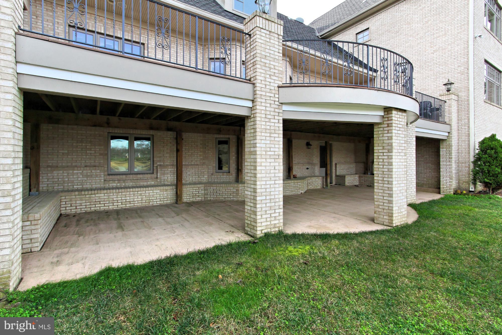 LAUREL GLEN - Residential