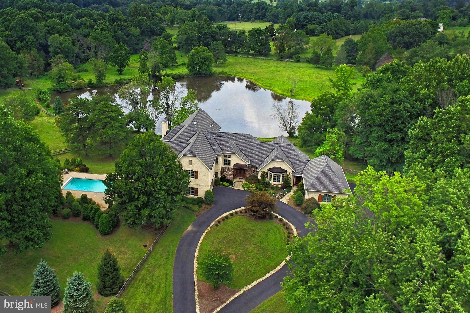 LAUREL GLEN - Residential