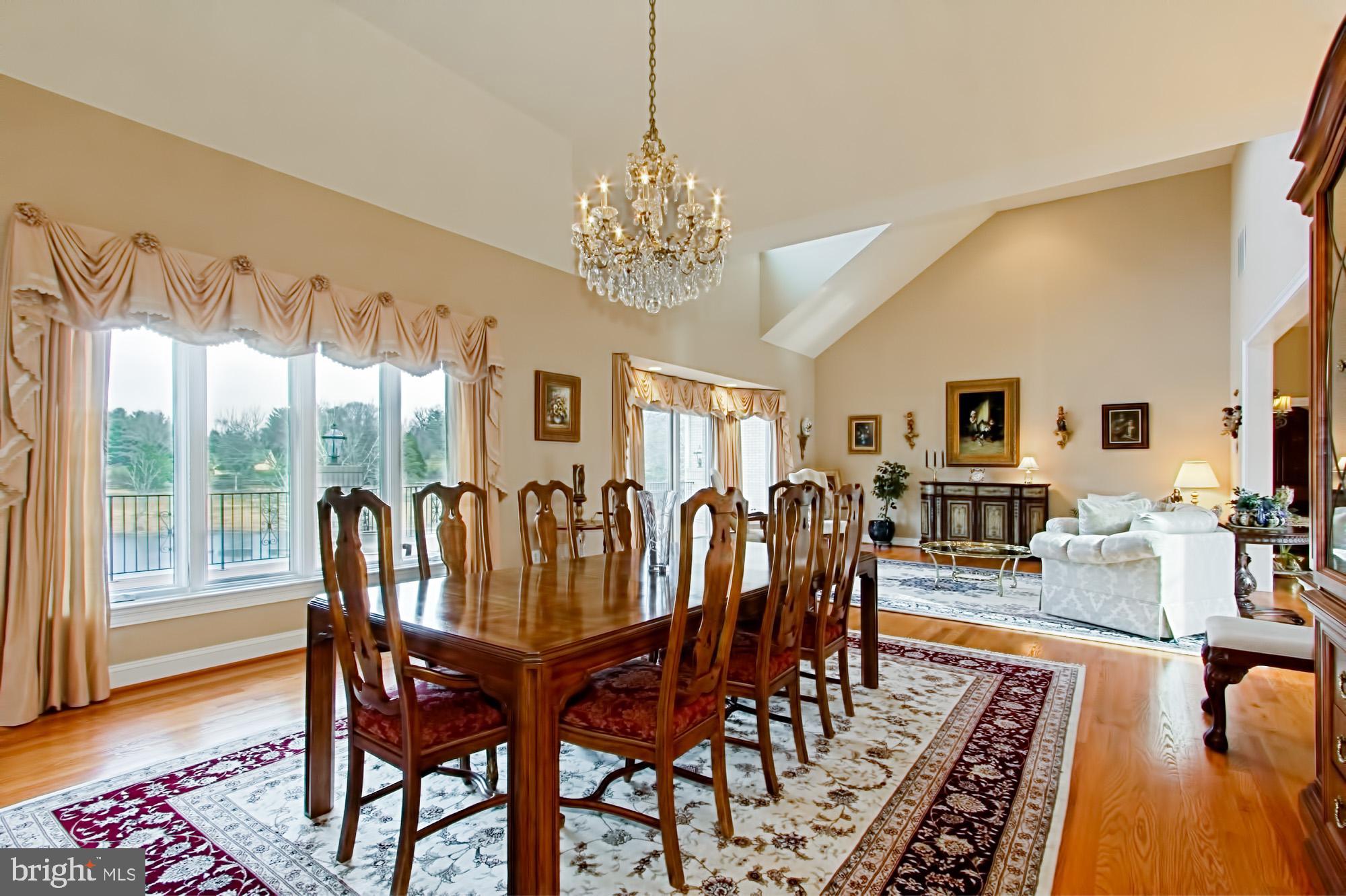 LAUREL GLEN - Residential