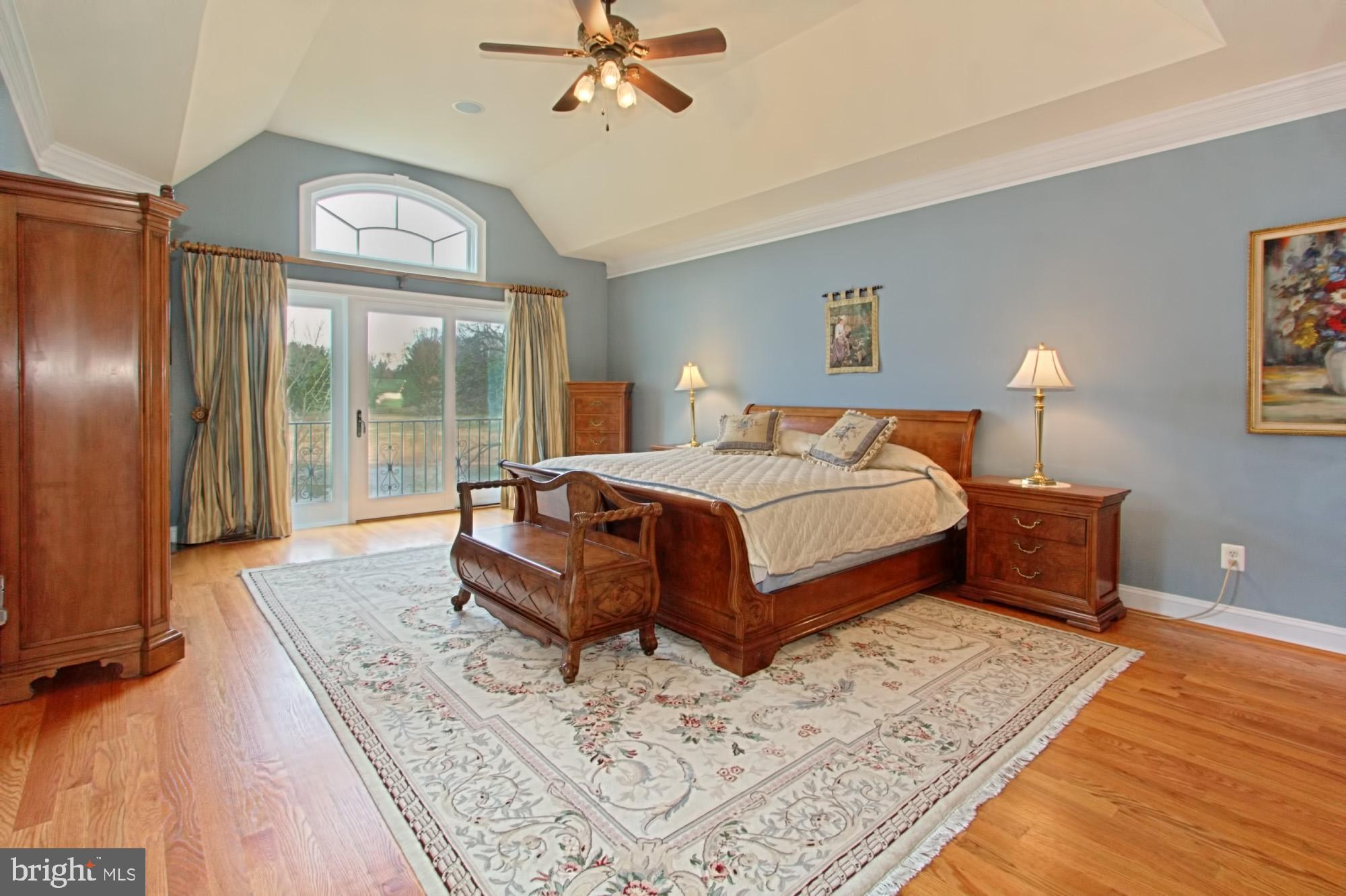 LAUREL GLEN - Residential