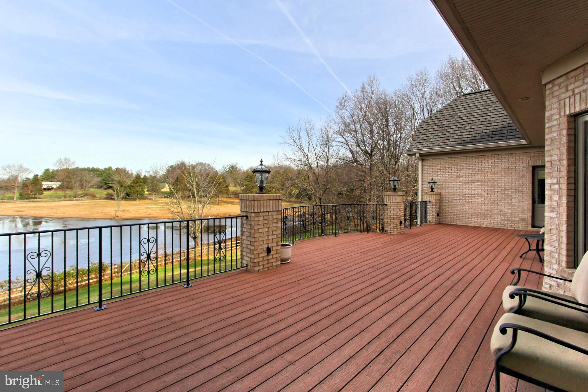 LAUREL GLEN - Residential