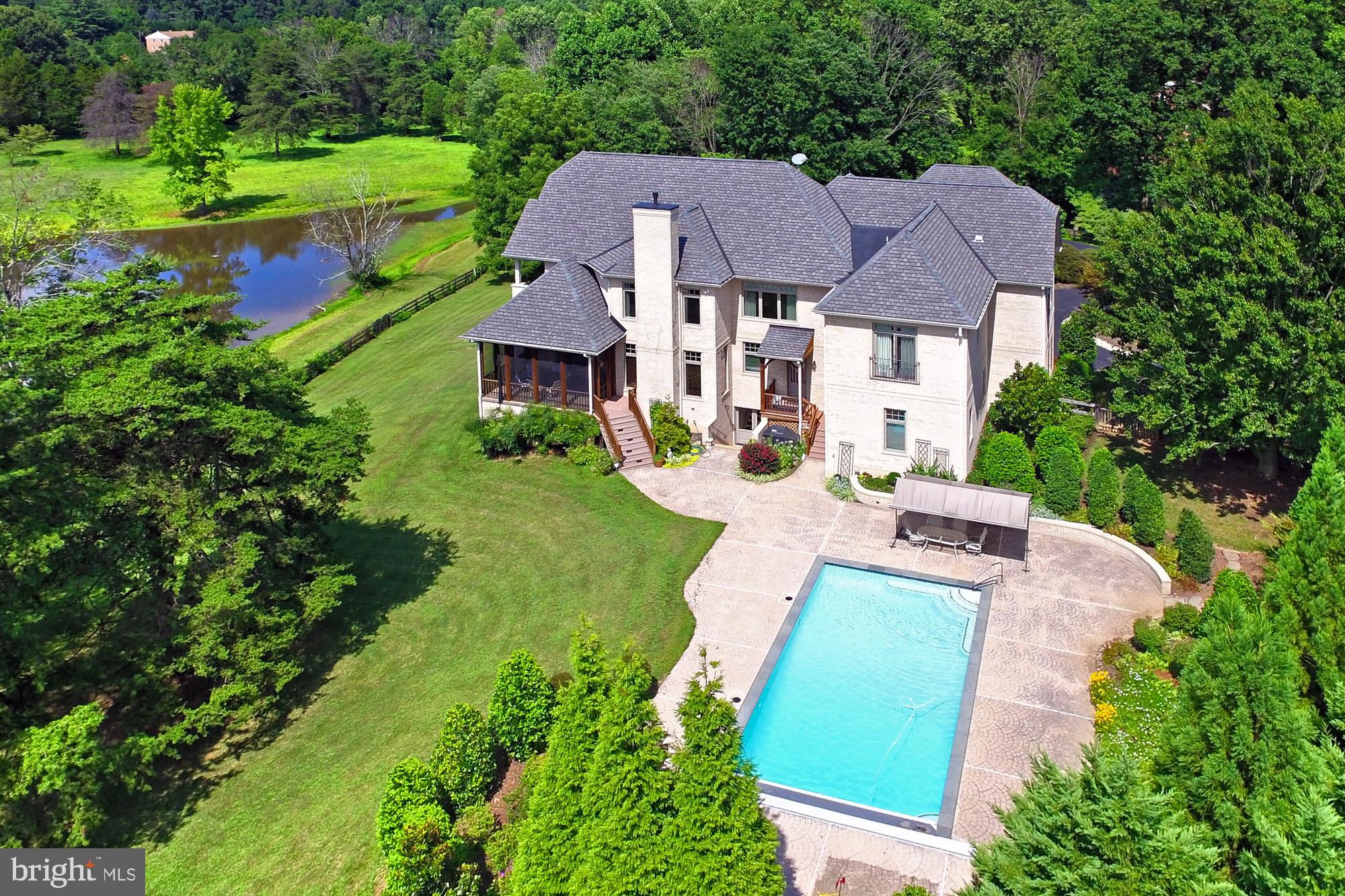 LAUREL GLEN - Residential