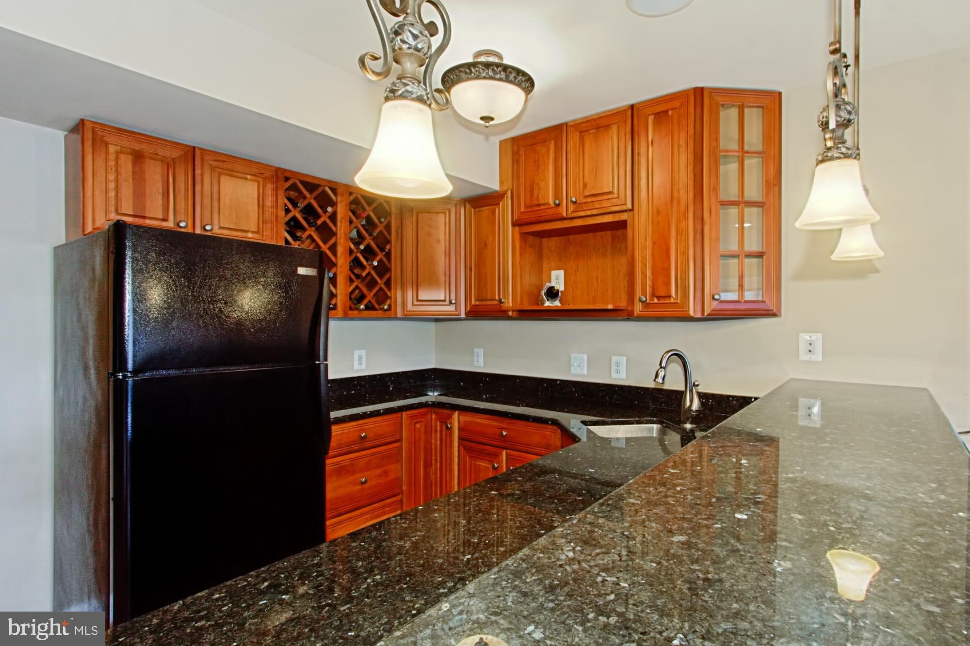 LAUREL GLEN - Residential