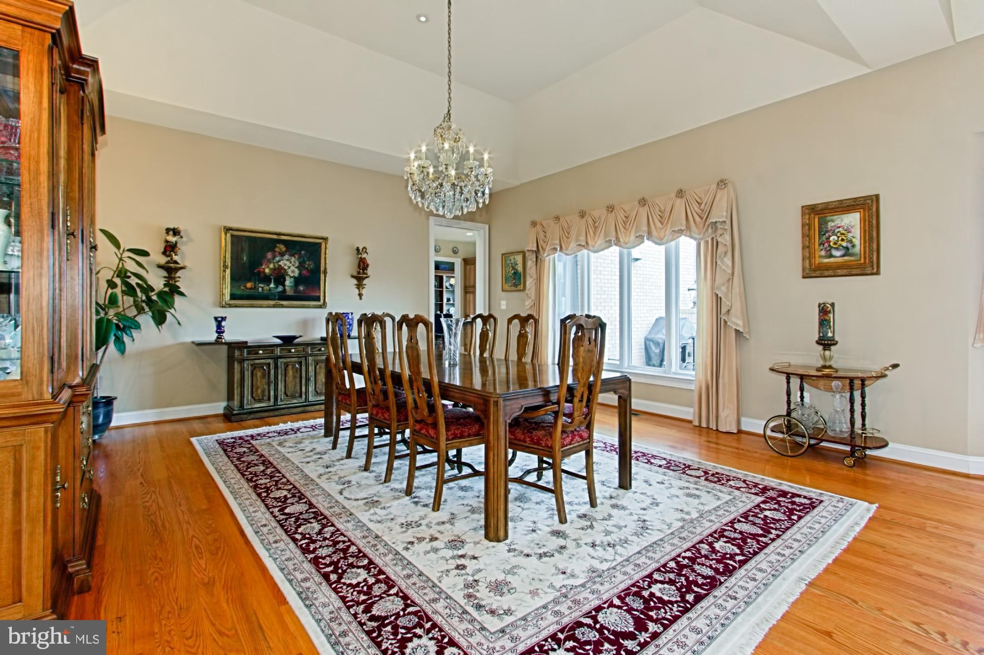 LAUREL GLEN - Residential