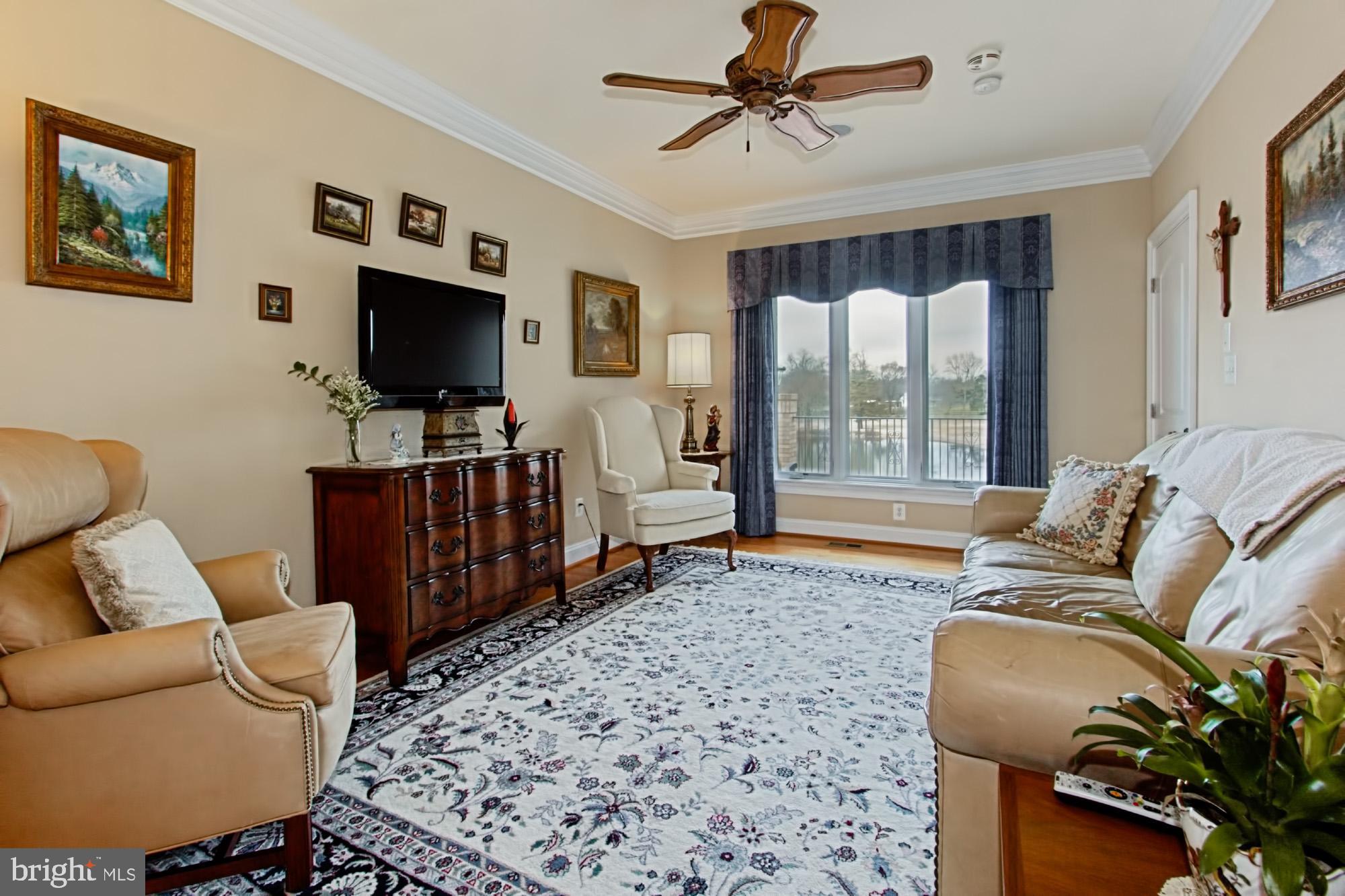 LAUREL GLEN - Residential