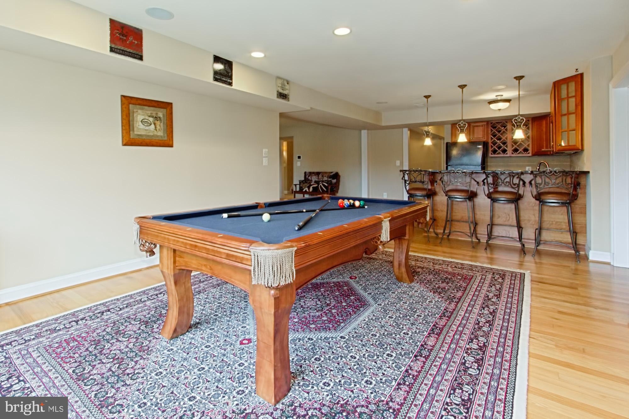 LAUREL GLEN - Residential