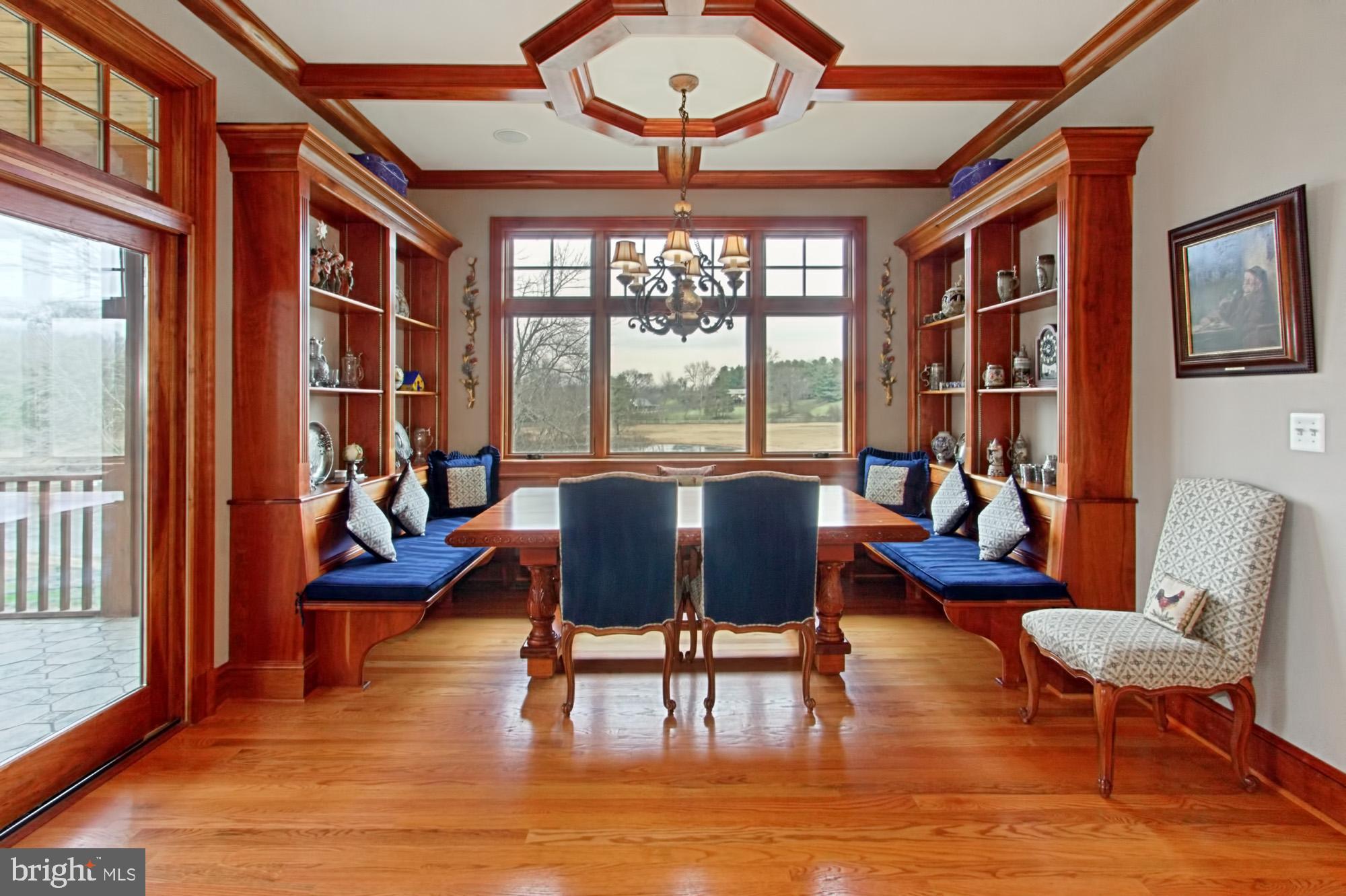 LAUREL GLEN - Residential