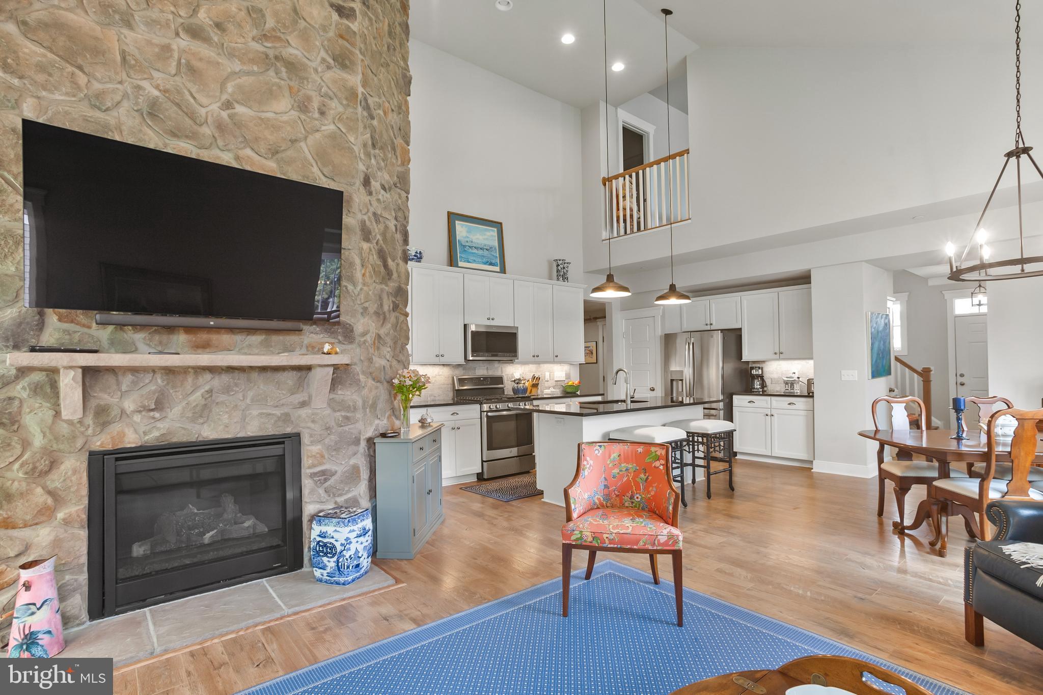 EASTON VILLAGE - Residential