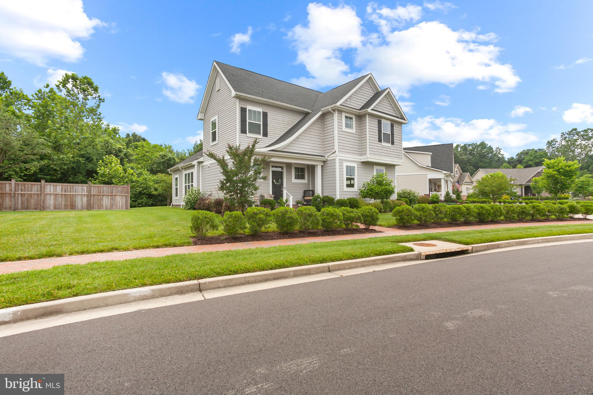 EASTON VILLAGE - Residential