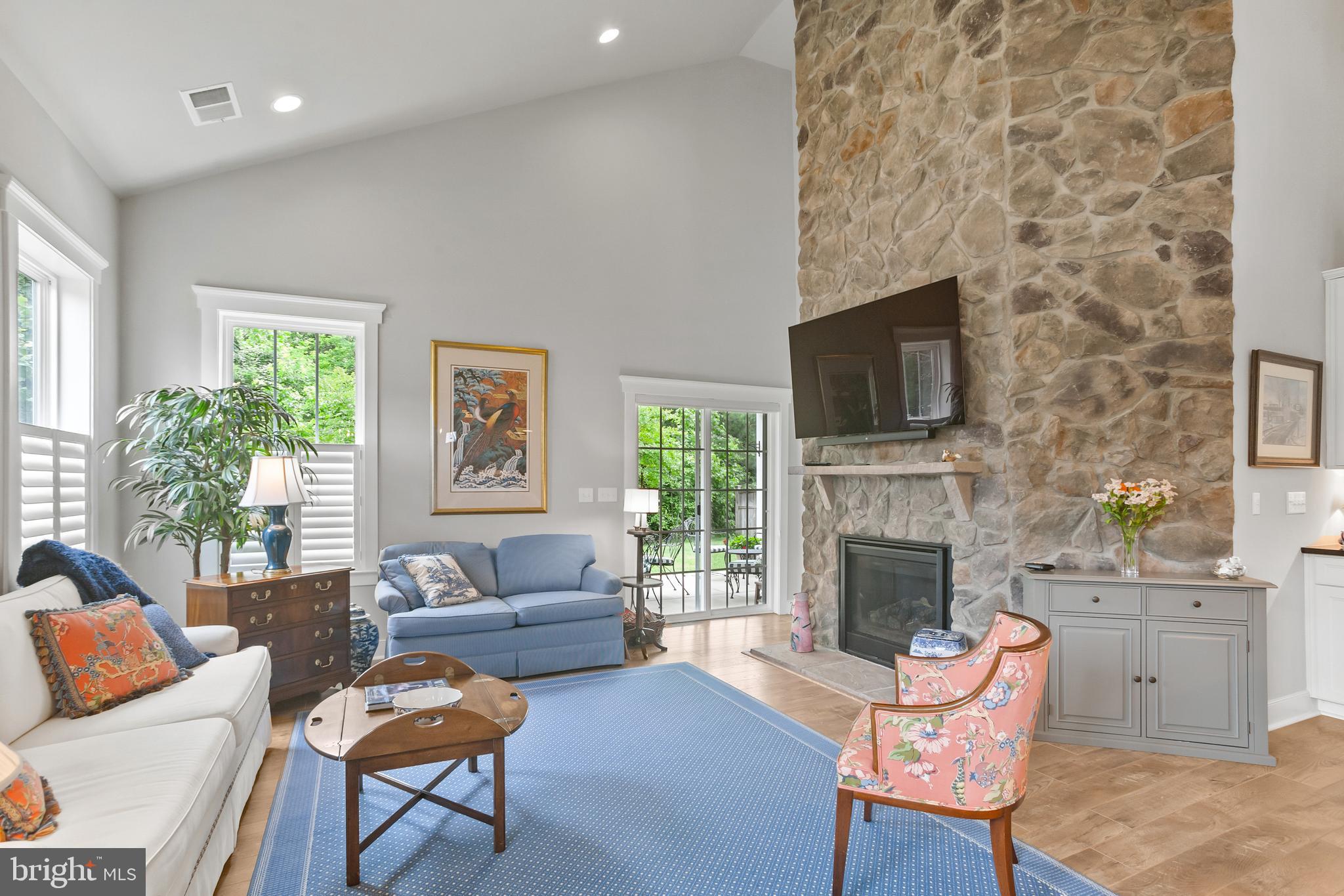 EASTON VILLAGE - Residential