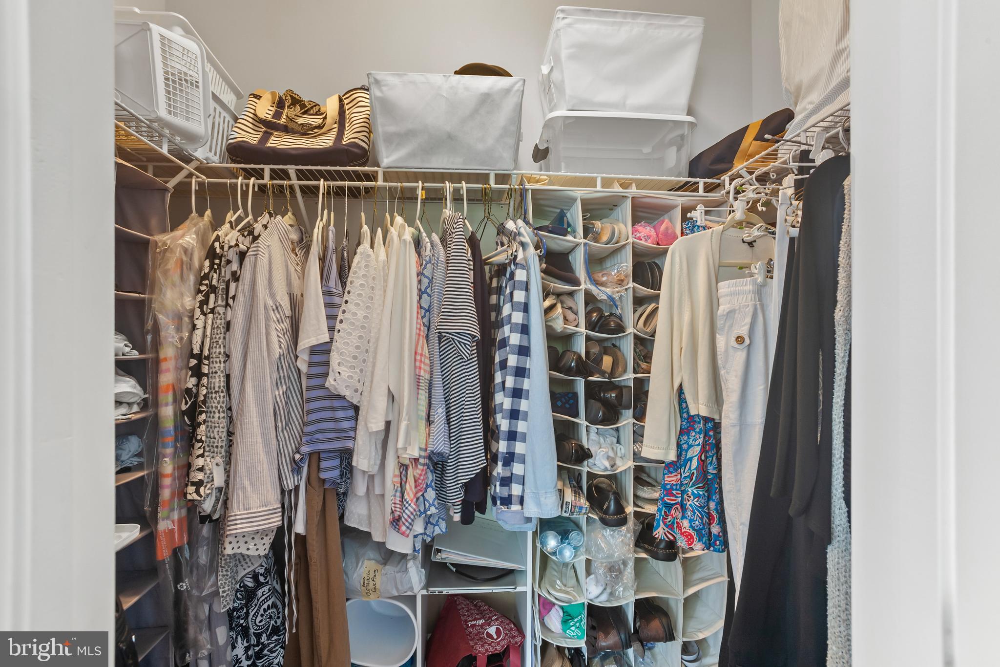 EASTON VILLAGE - Residential