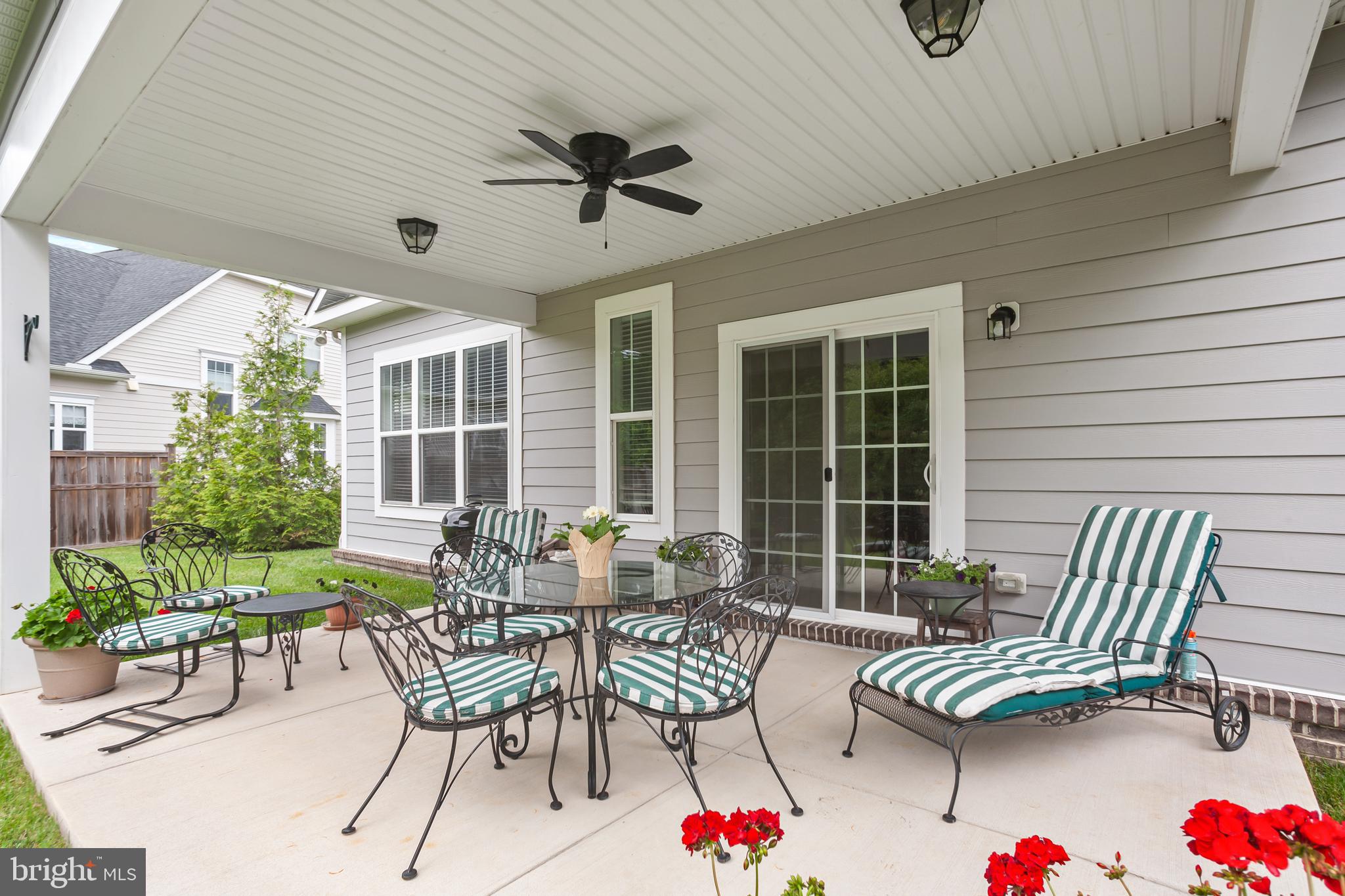 EASTON VILLAGE - Residential