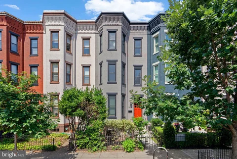 MLS: DCDC2281404