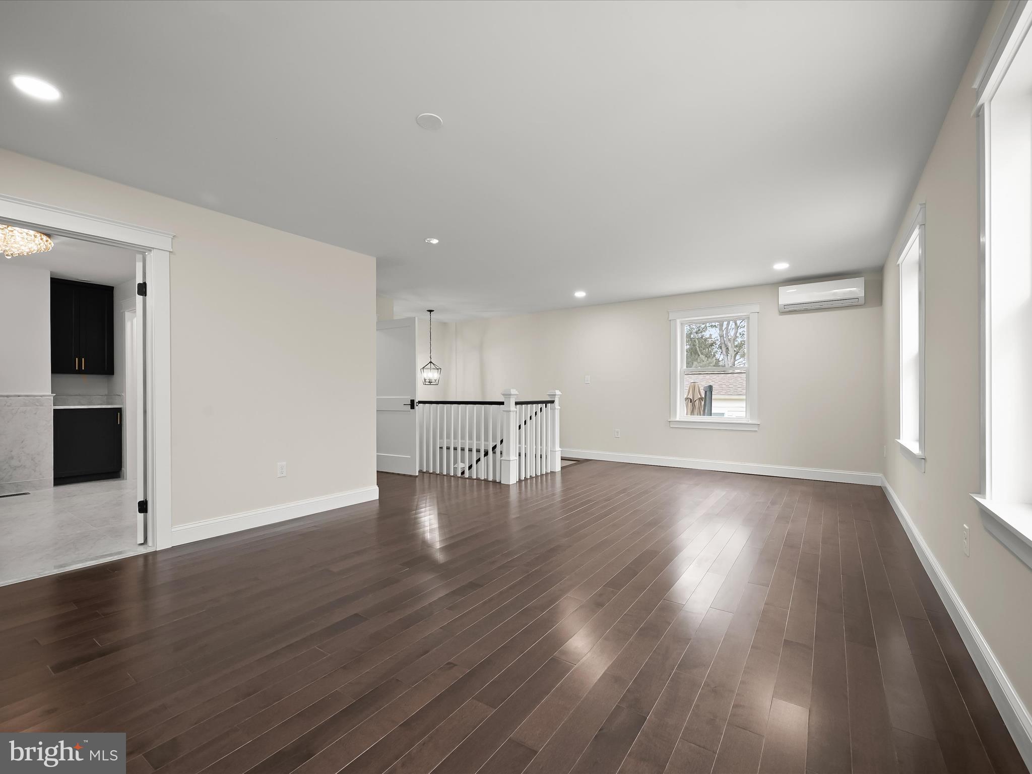 BEAVERBROOK - Residential