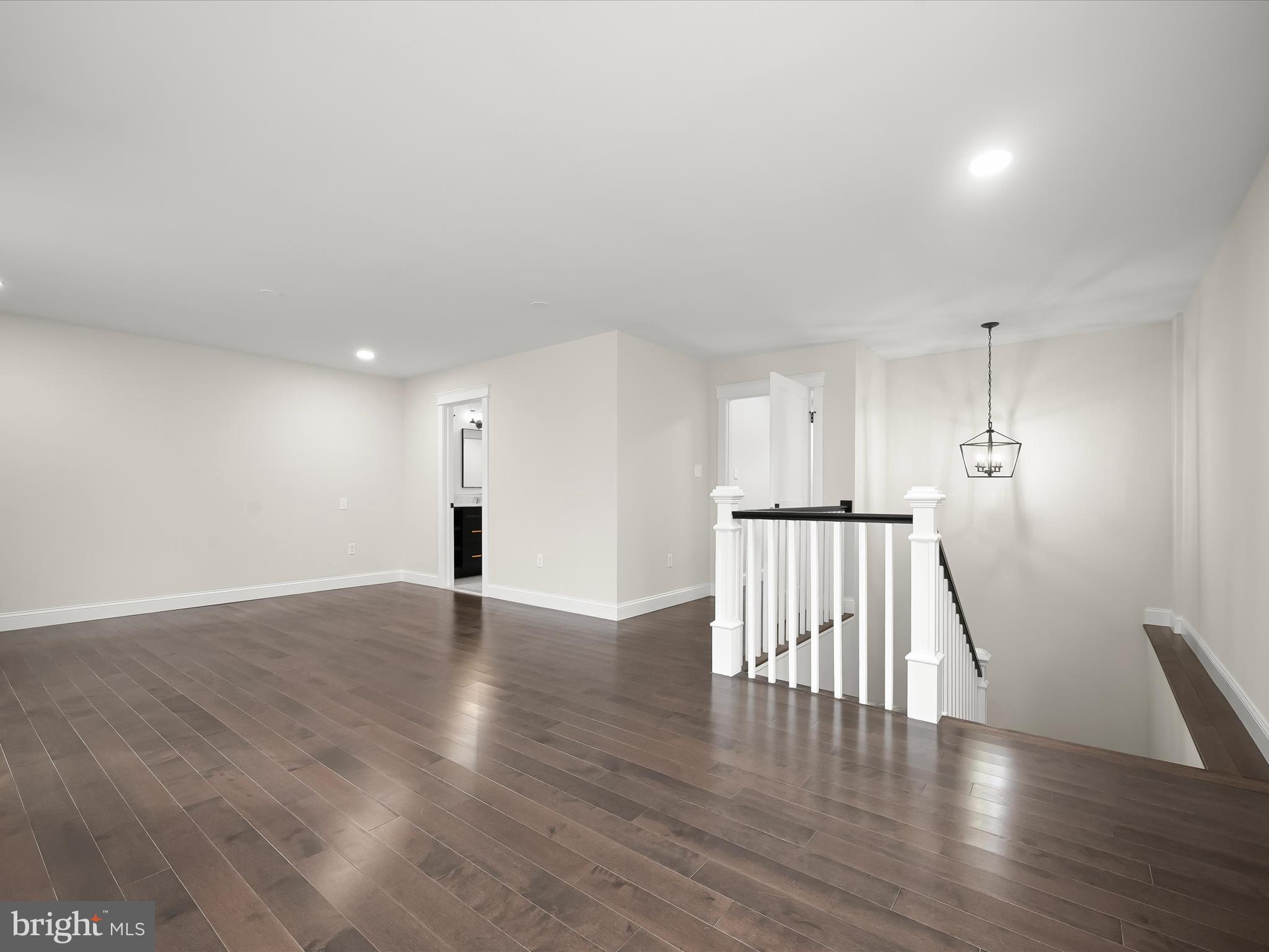 BEAVERBROOK - Residential