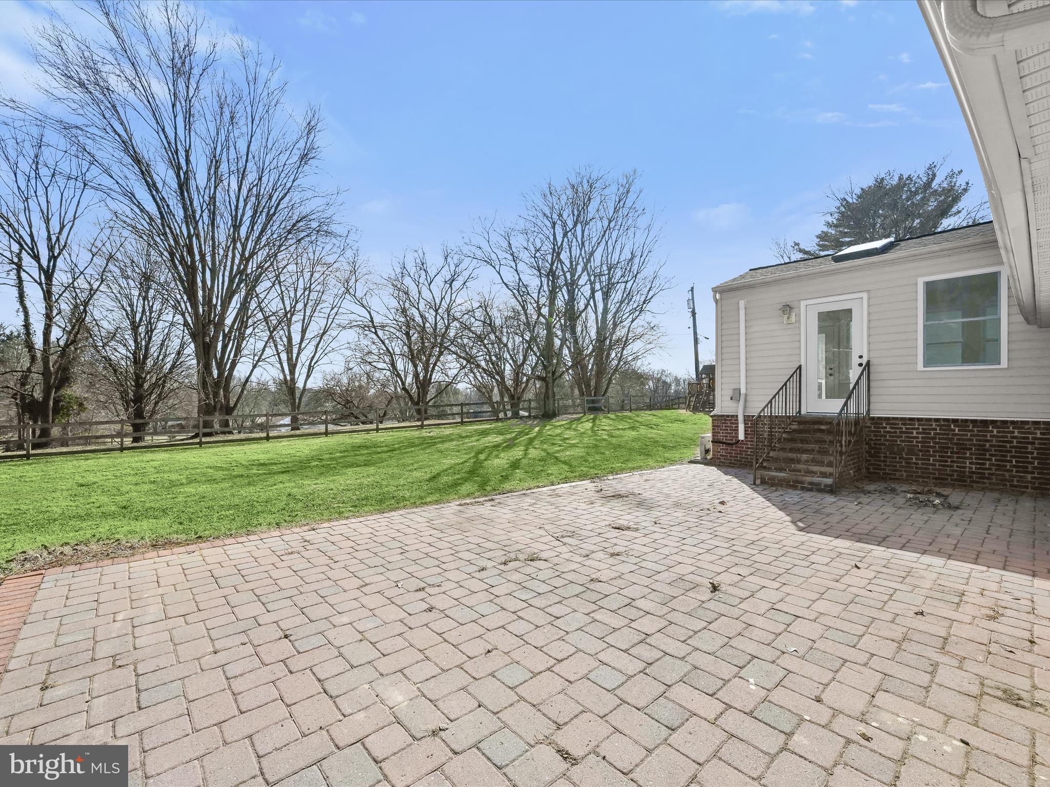 BEAVERBROOK - Residential