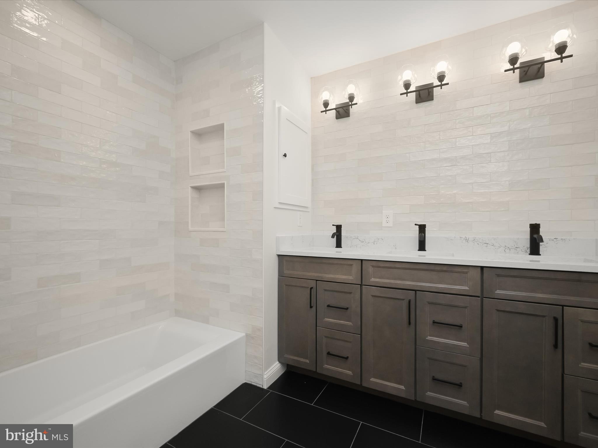 BEAVERBROOK - Residential