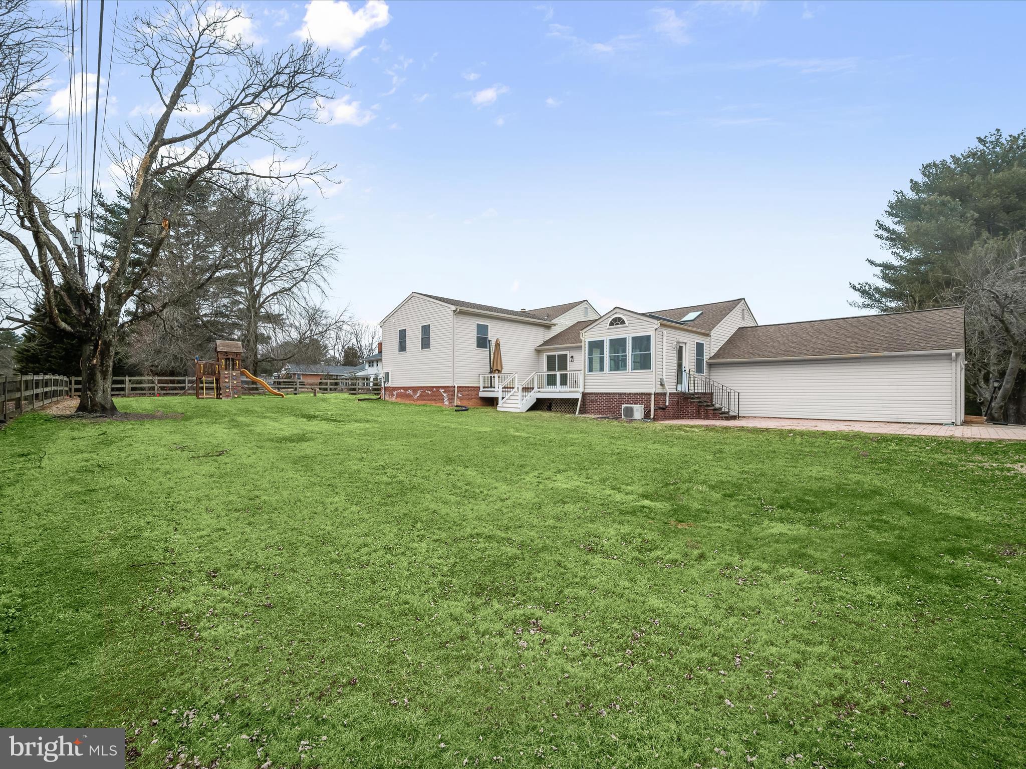 BEAVERBROOK - Residential