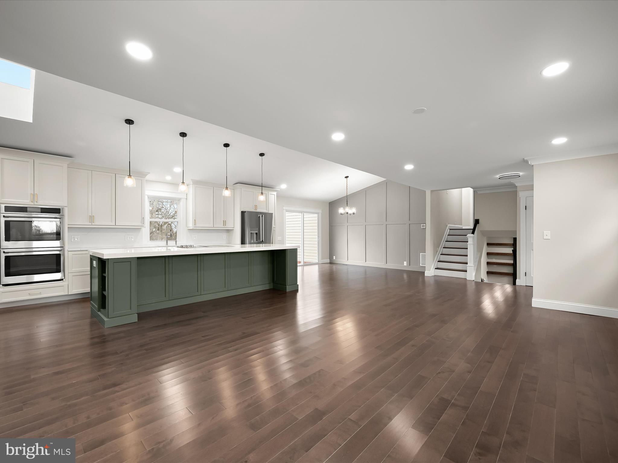 BEAVERBROOK - Residential