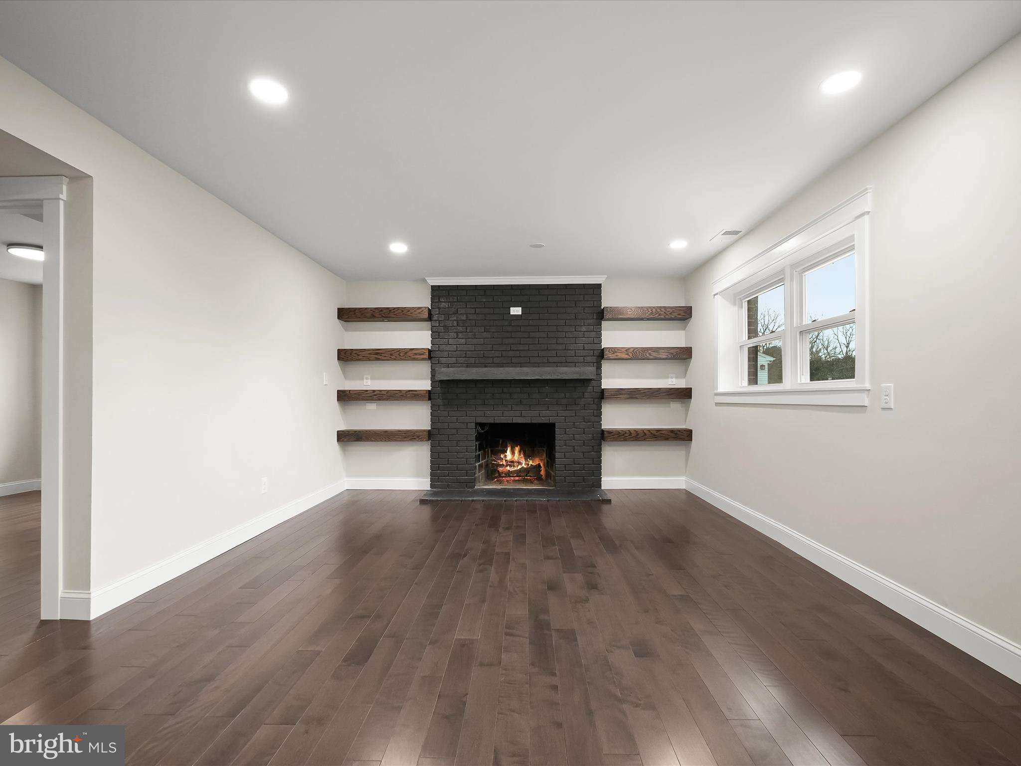 BEAVERBROOK - Residential