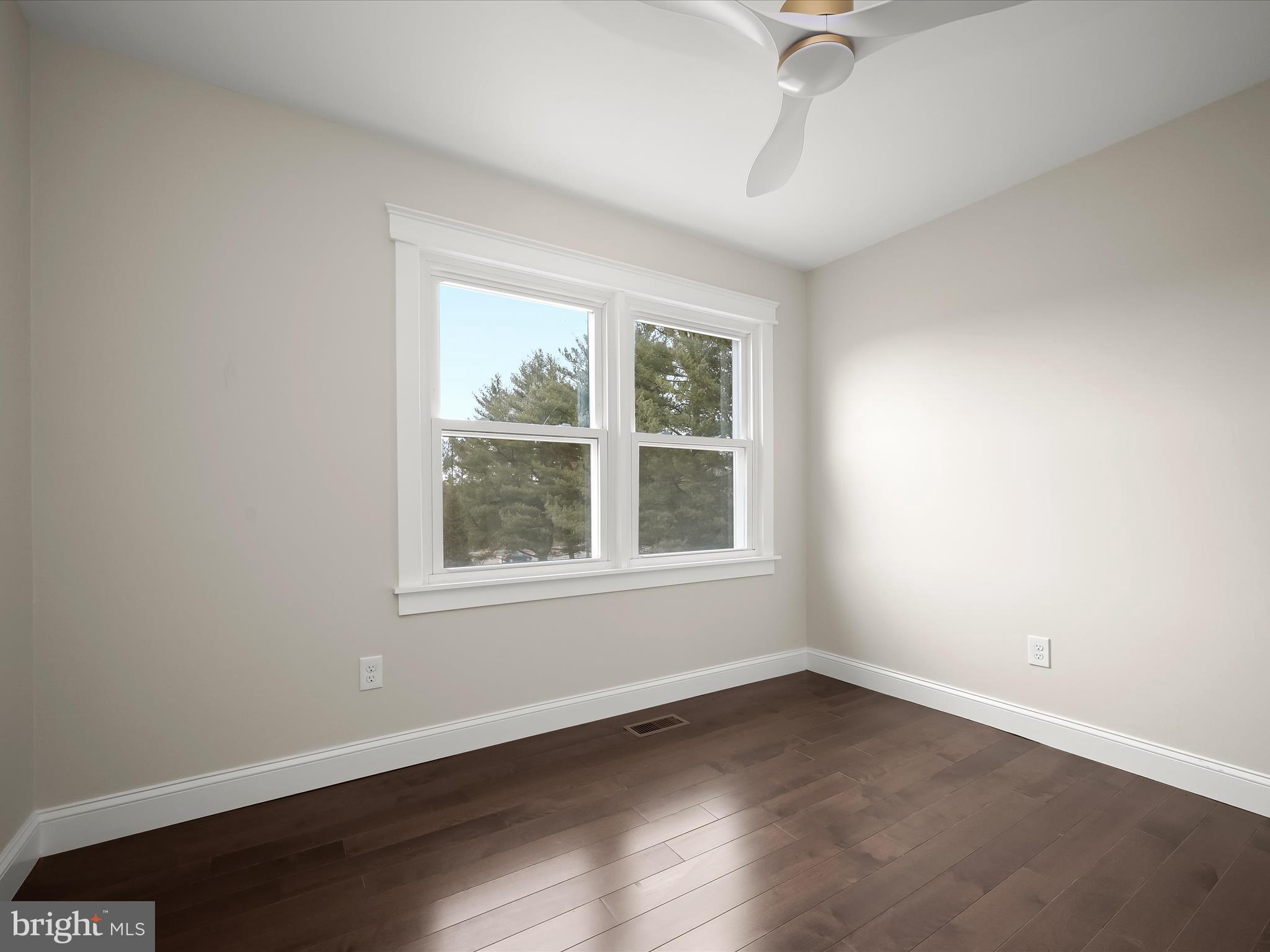 BEAVERBROOK - Residential