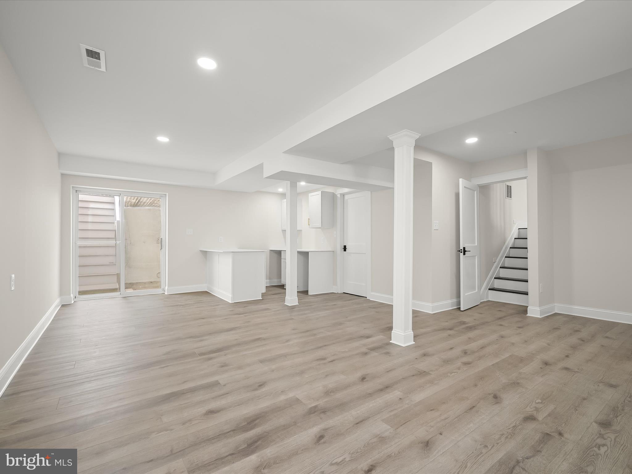 BEAVERBROOK - Residential