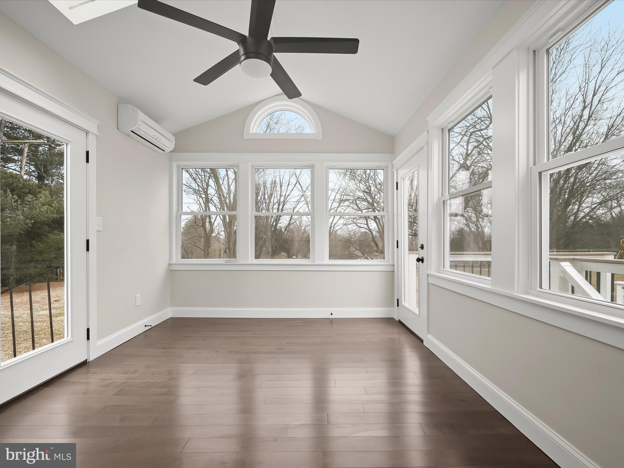 BEAVERBROOK - Residential