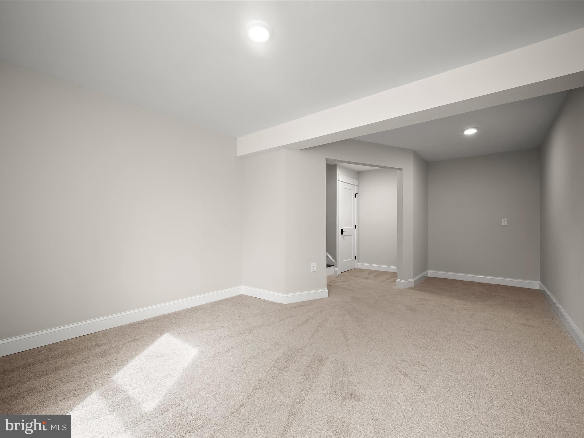 BEAVERBROOK - Residential