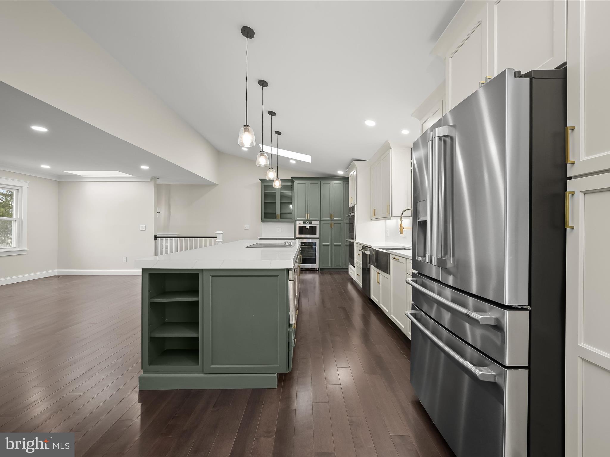 BEAVERBROOK - Residential