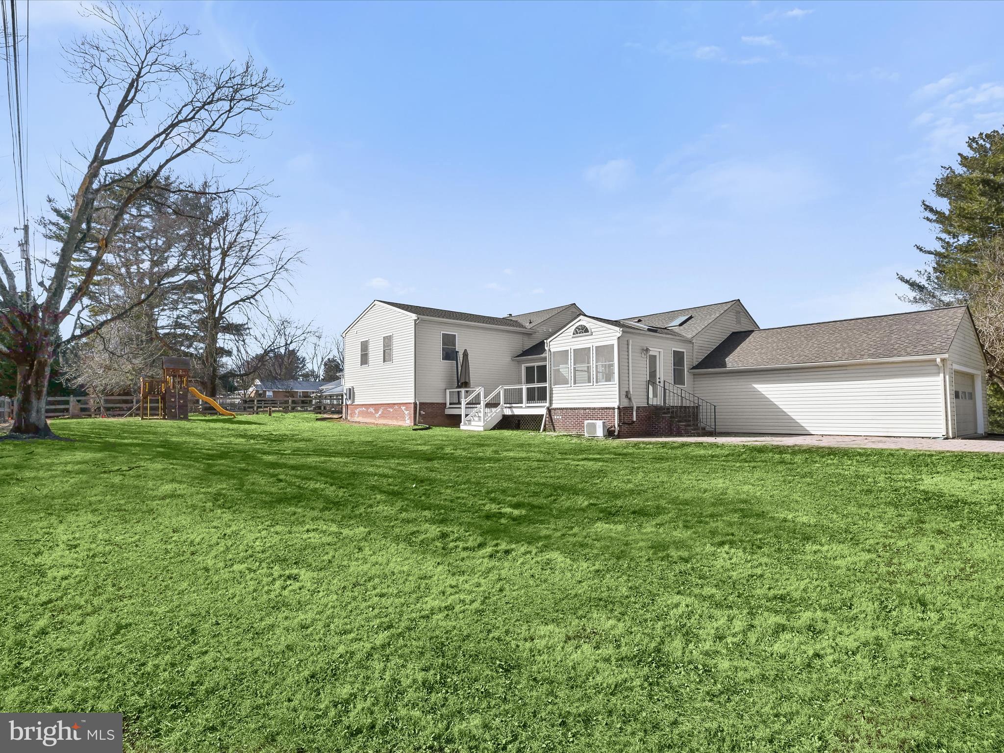 BEAVERBROOK - Residential