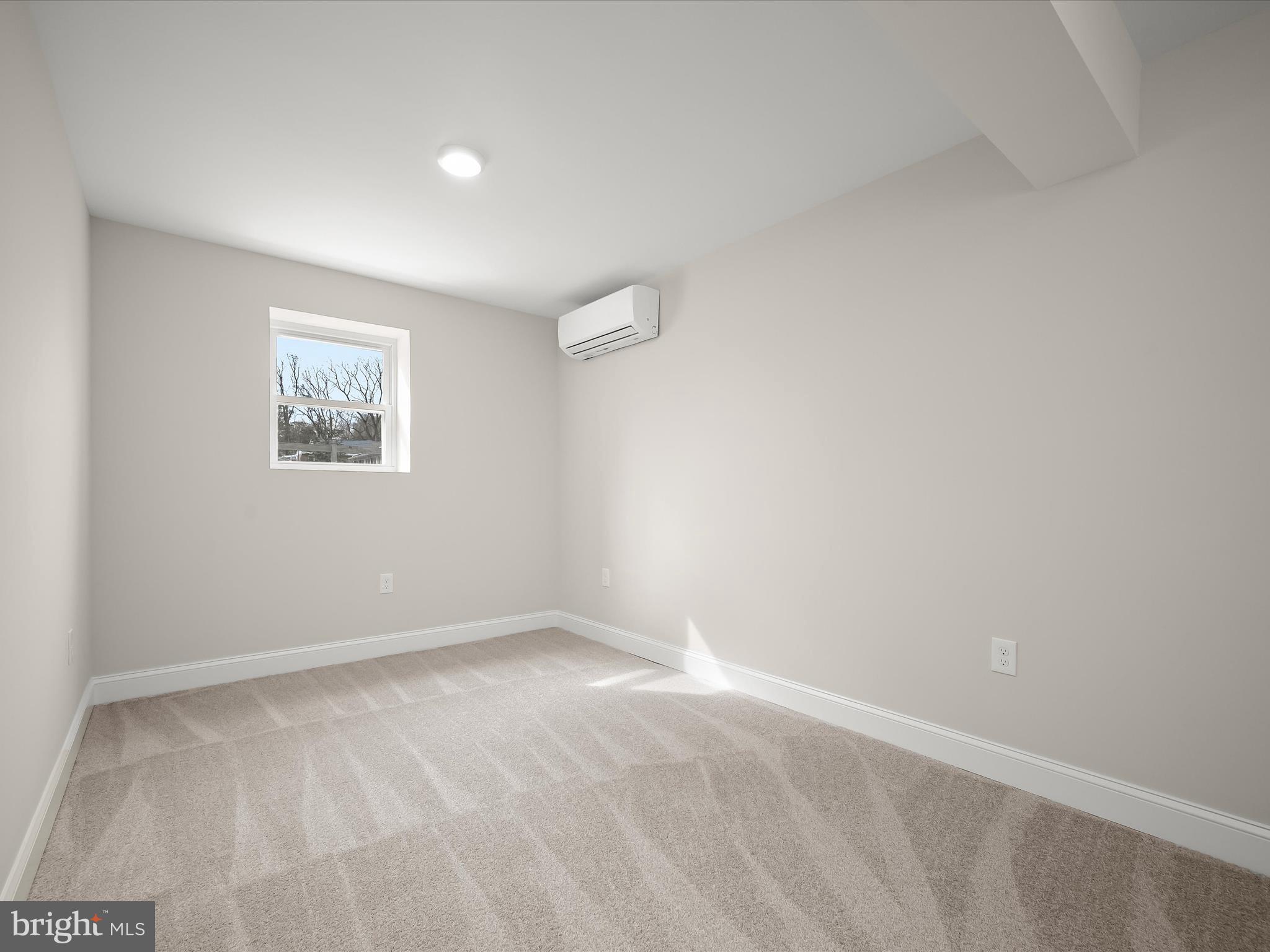 BEAVERBROOK - Residential