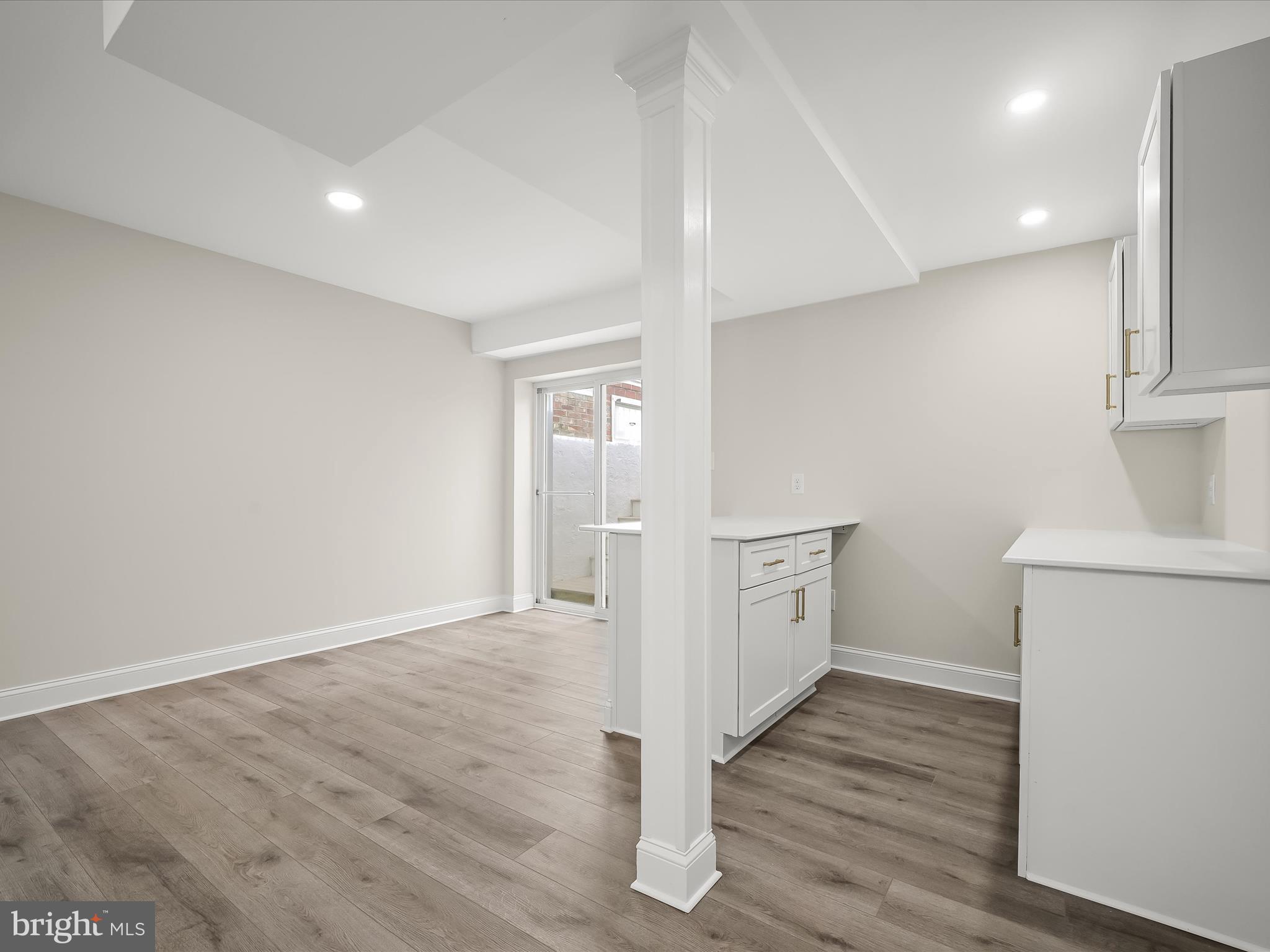 BEAVERBROOK - Residential