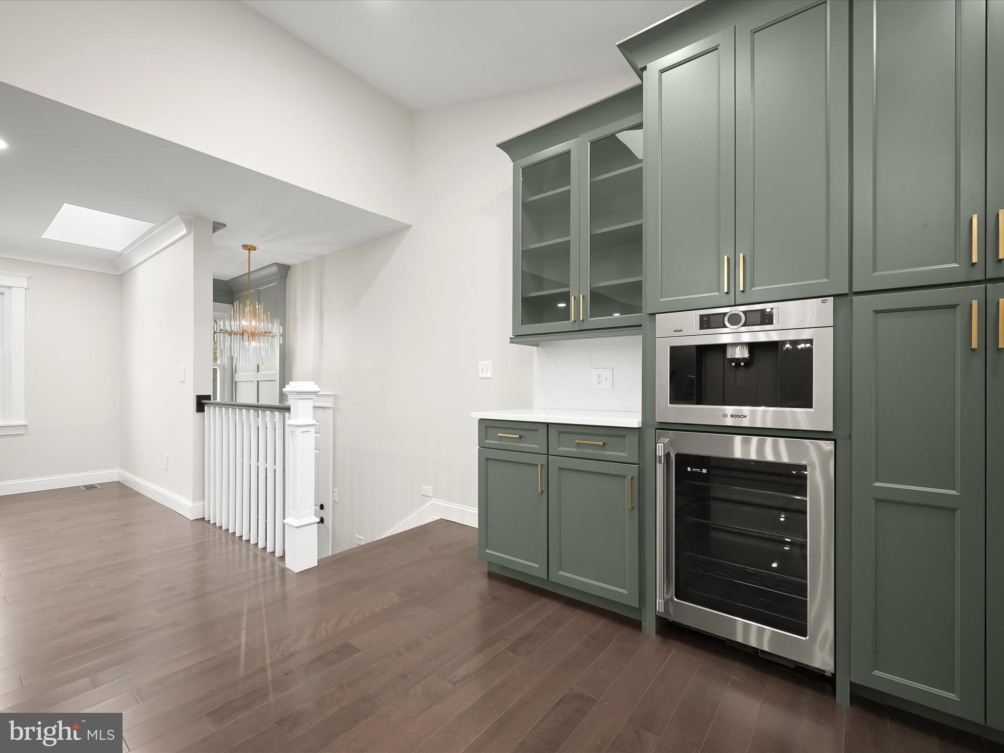 BEAVERBROOK - Residential