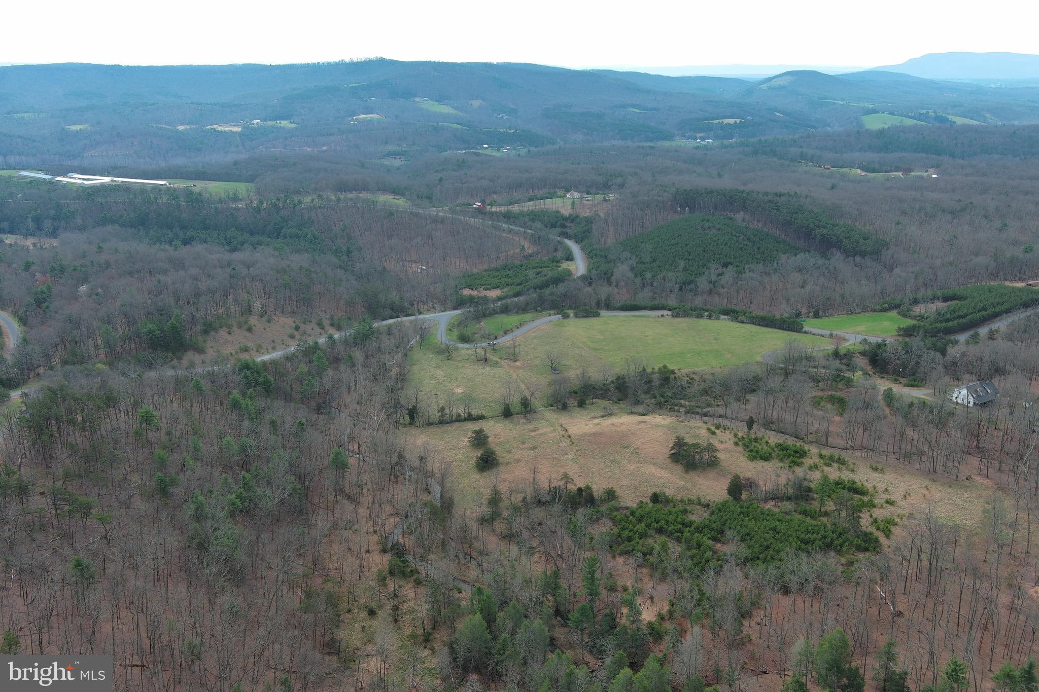 QUIVEY'S GROVE - Land