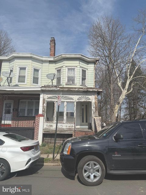 Townhouse For Sale - 2 Laurel Place<br/> Mercer County, TRENTON, NJ 08618