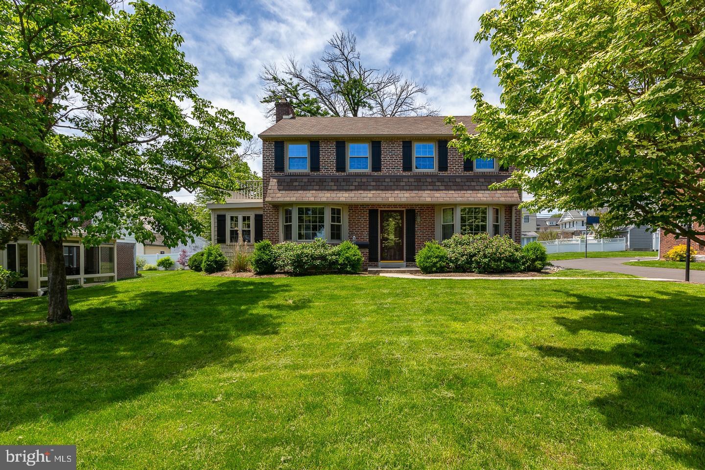 2528 HUNTINGDON LANE