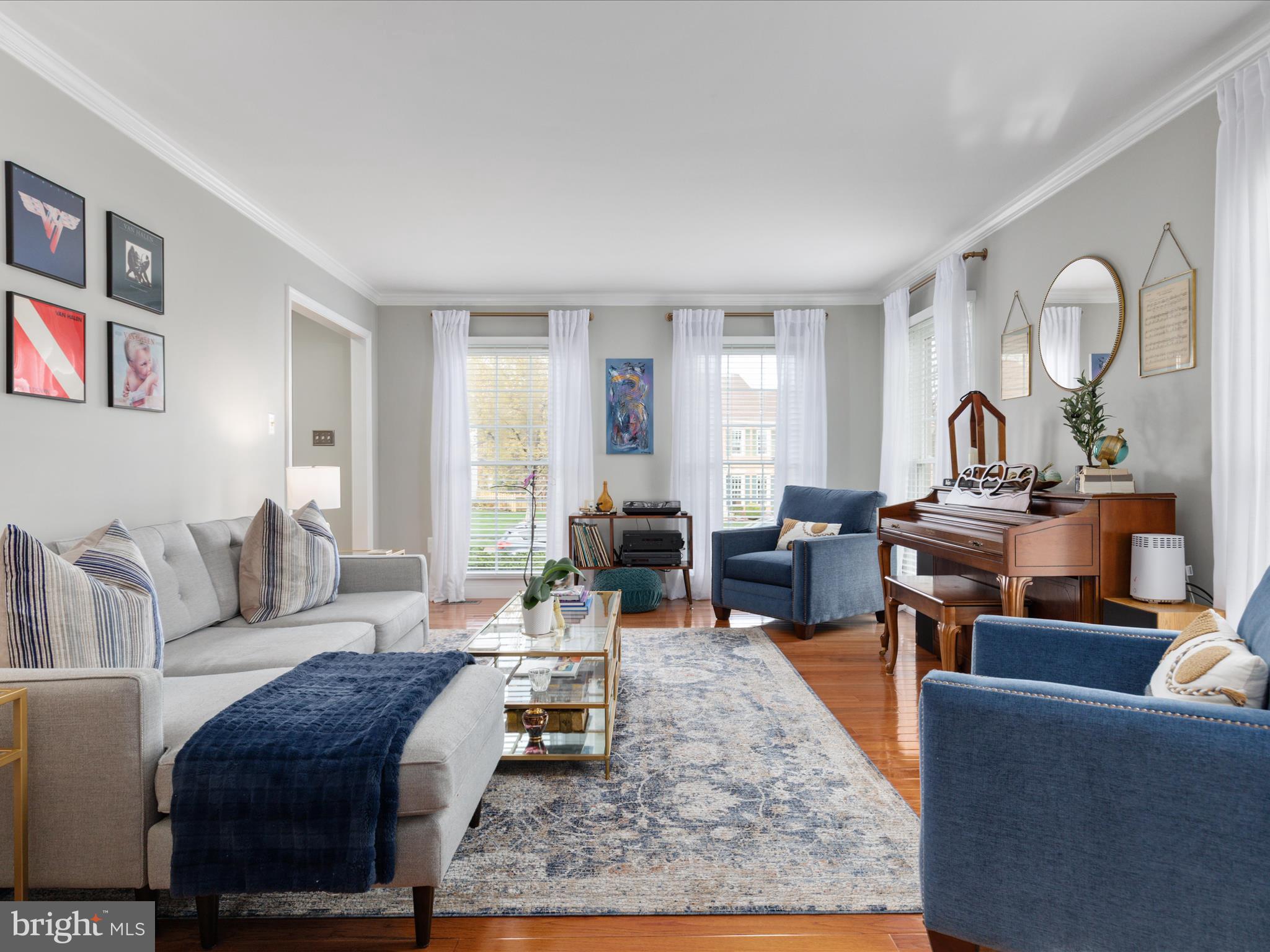 ASHBURN VILLAGE - Residential