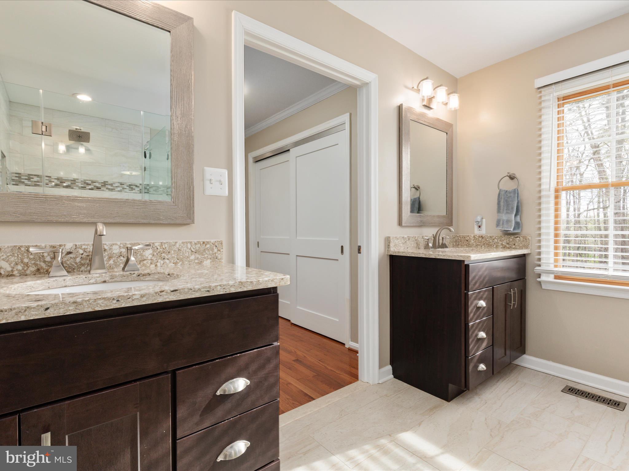 ASHBURN VILLAGE - Residential