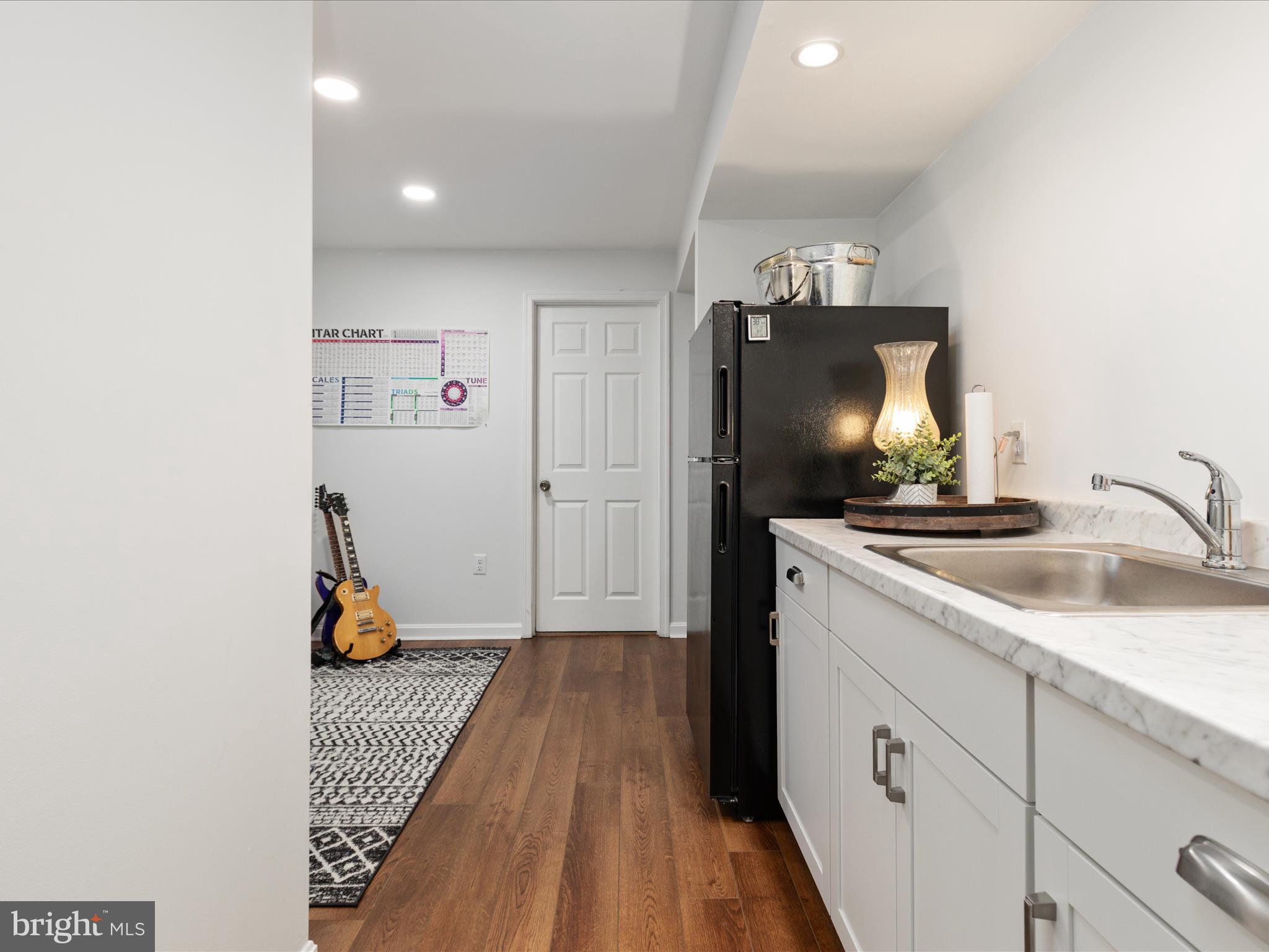 ASHBURN VILLAGE - Residential