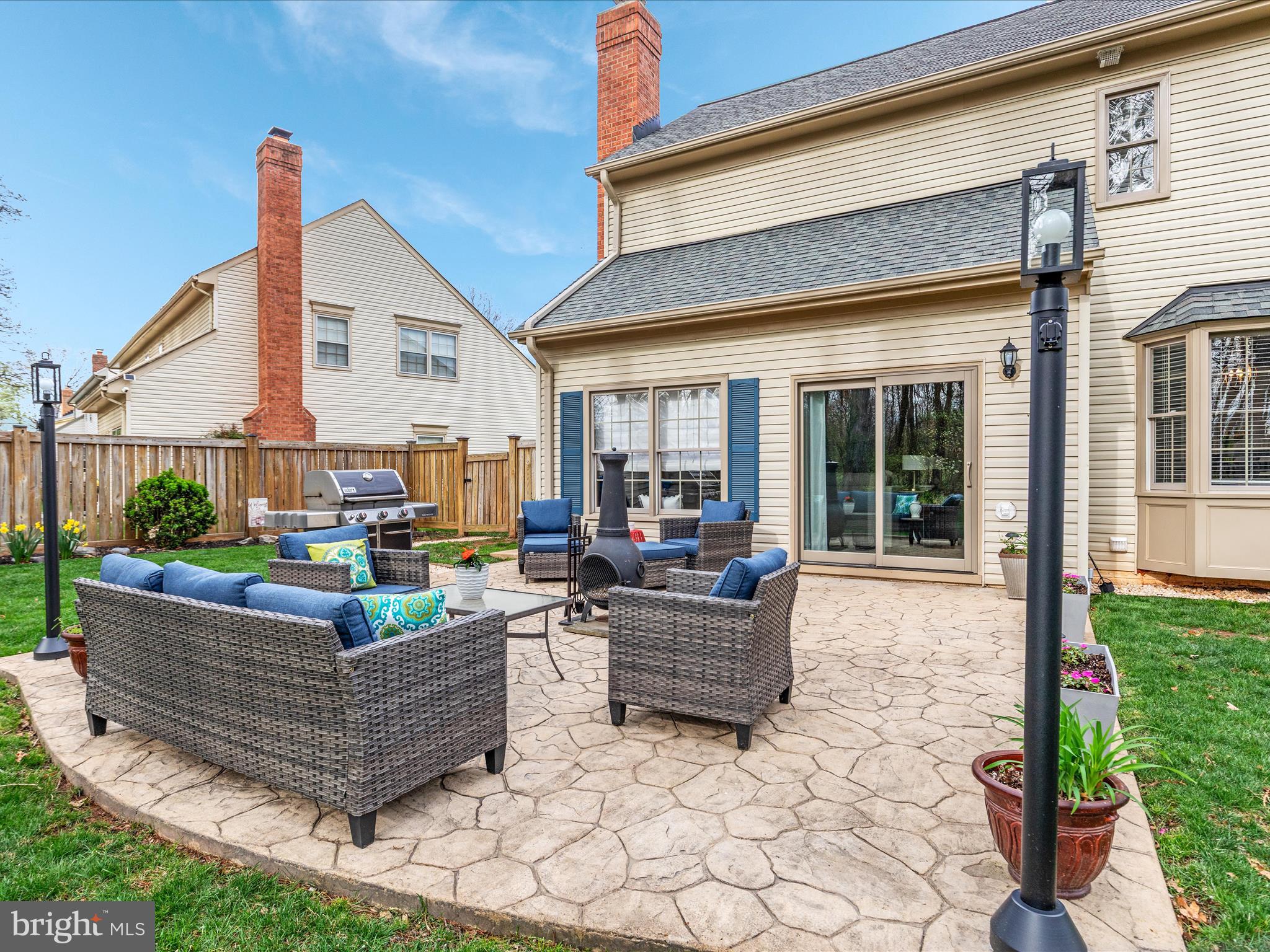 ASHBURN VILLAGE - Residential