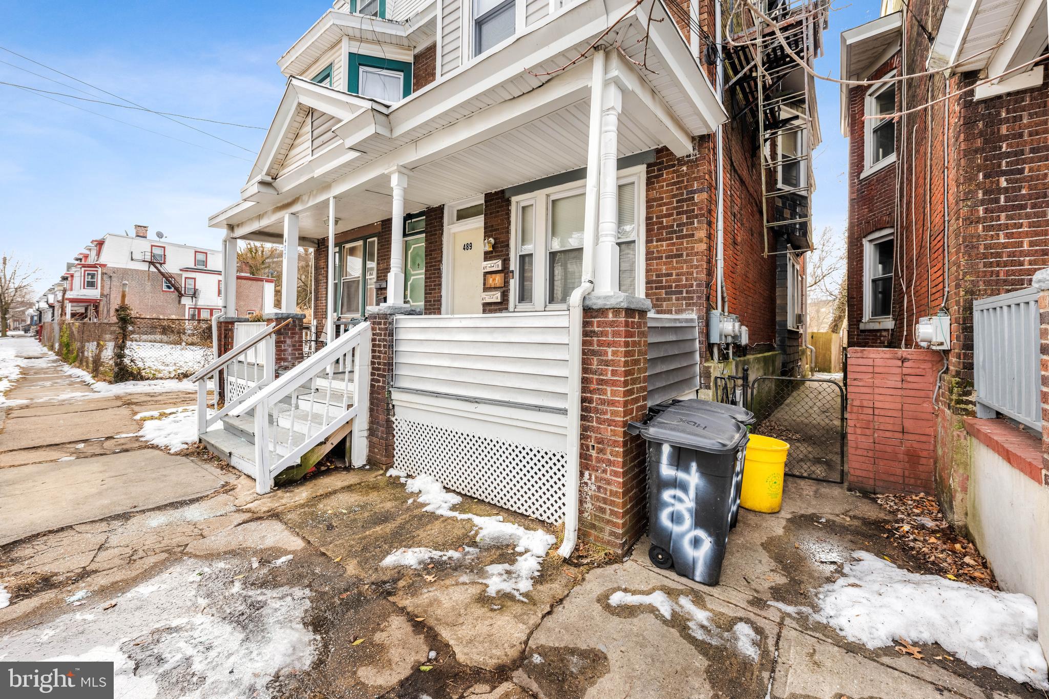 489 W HANOVER STREET