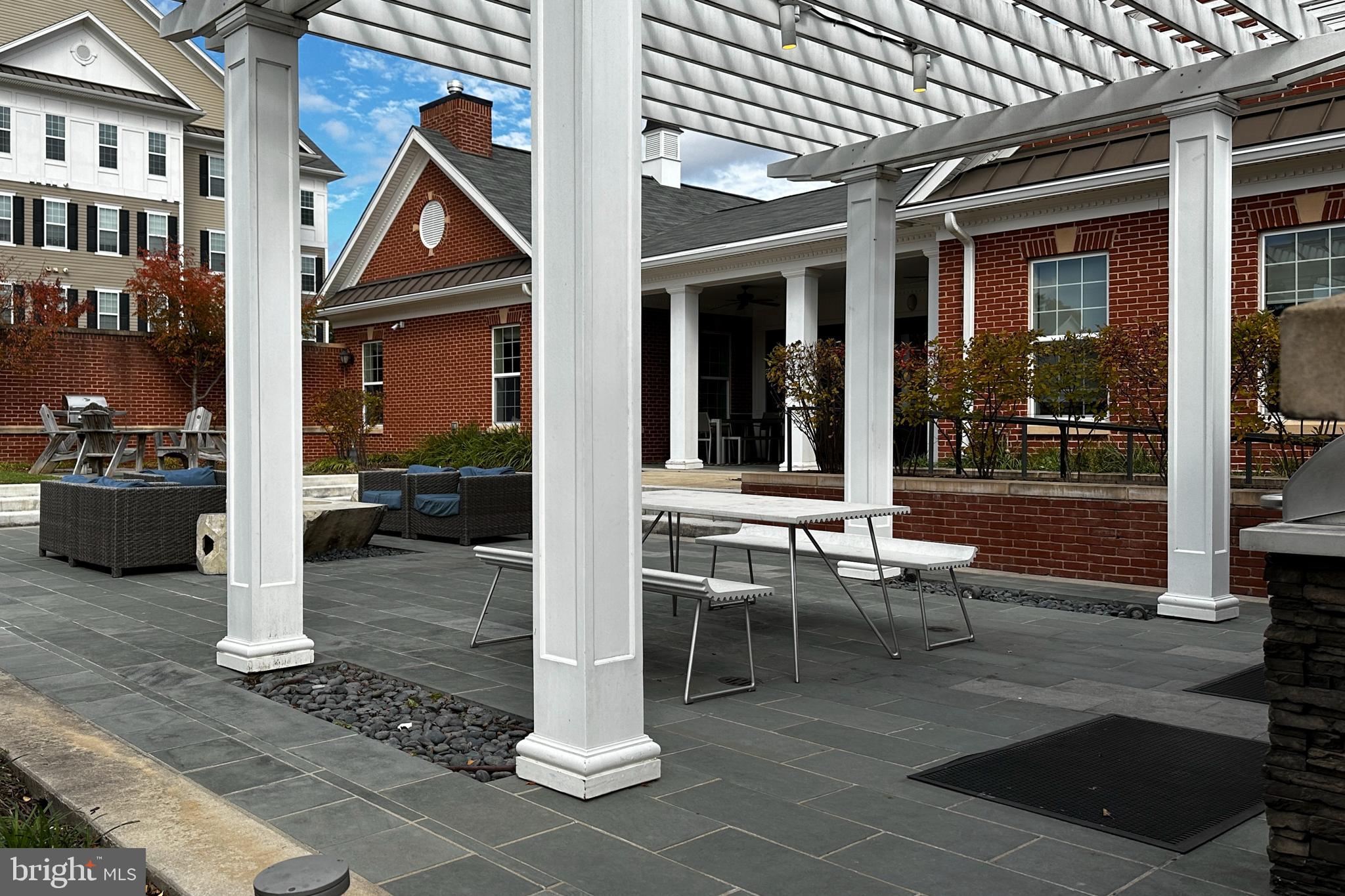 CREEKSTONE VILLAGE - Residential